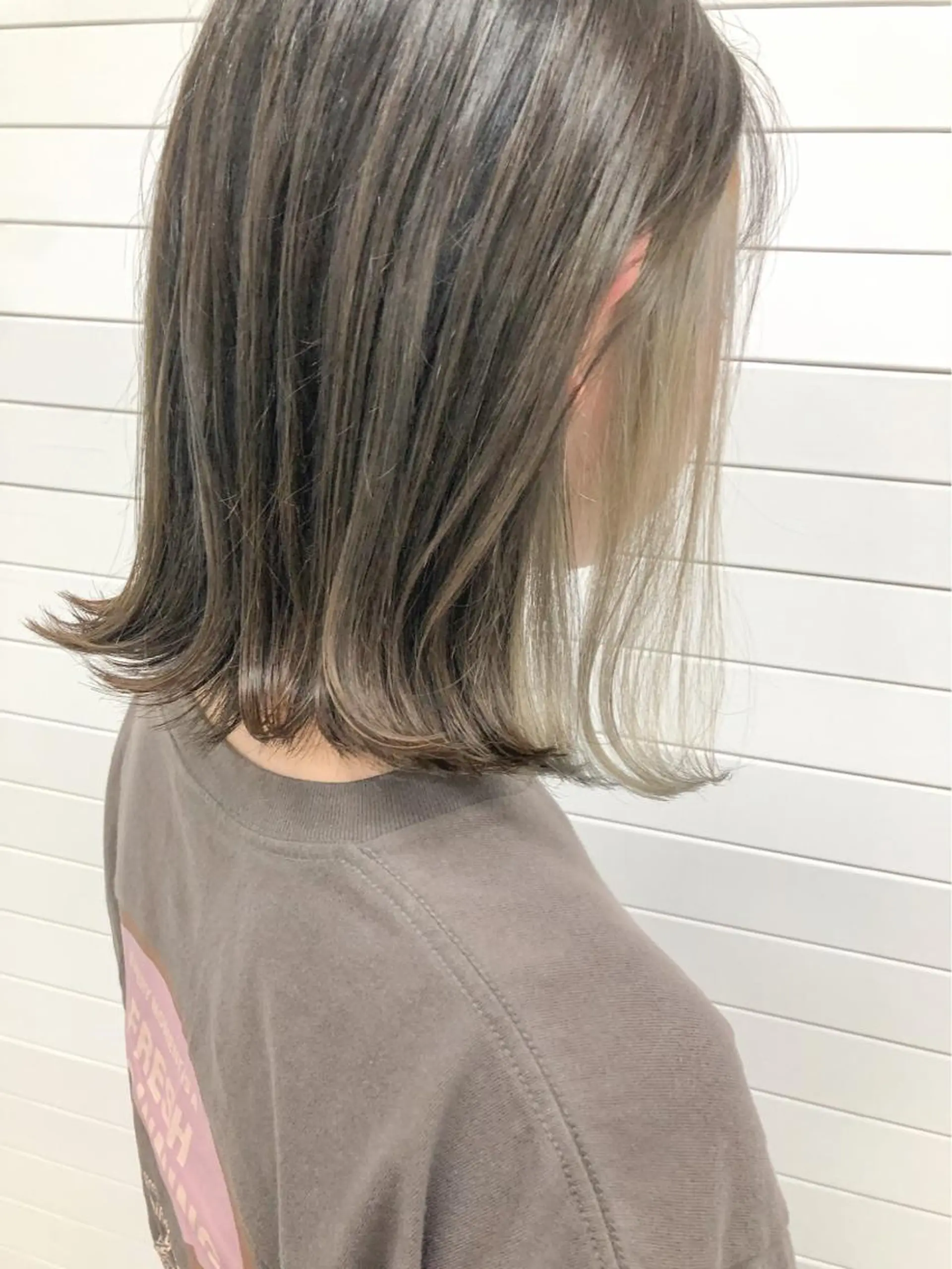 ミディアム カラー ヘアアレンジ ミストバング ブリーチ ケアブリーチ 透明感カラー デザインカラー カット ヘアカラー トリートメント maoブリーチ無し 似合わせカラーのヘアスタイル