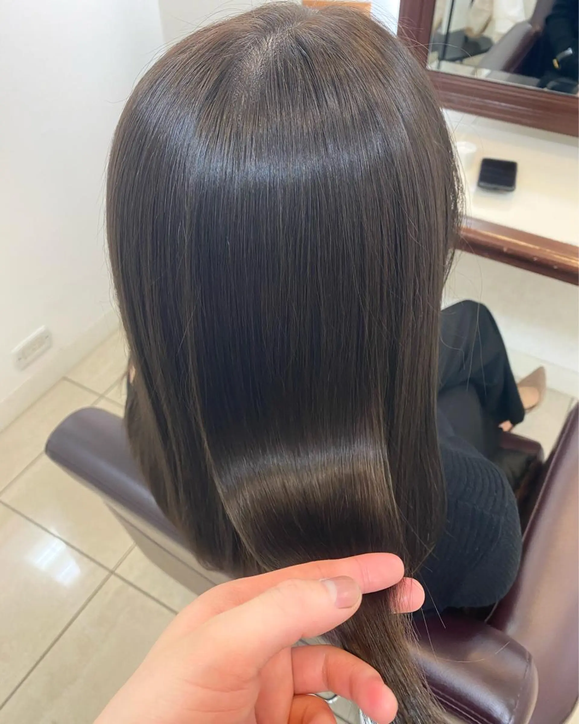 ロング カラー アッシュ 透明感カラー カット ヘアカラー トリートメント 🫧髪質改善×艶髪 🫧根本泰成🫧のヘアスタイル