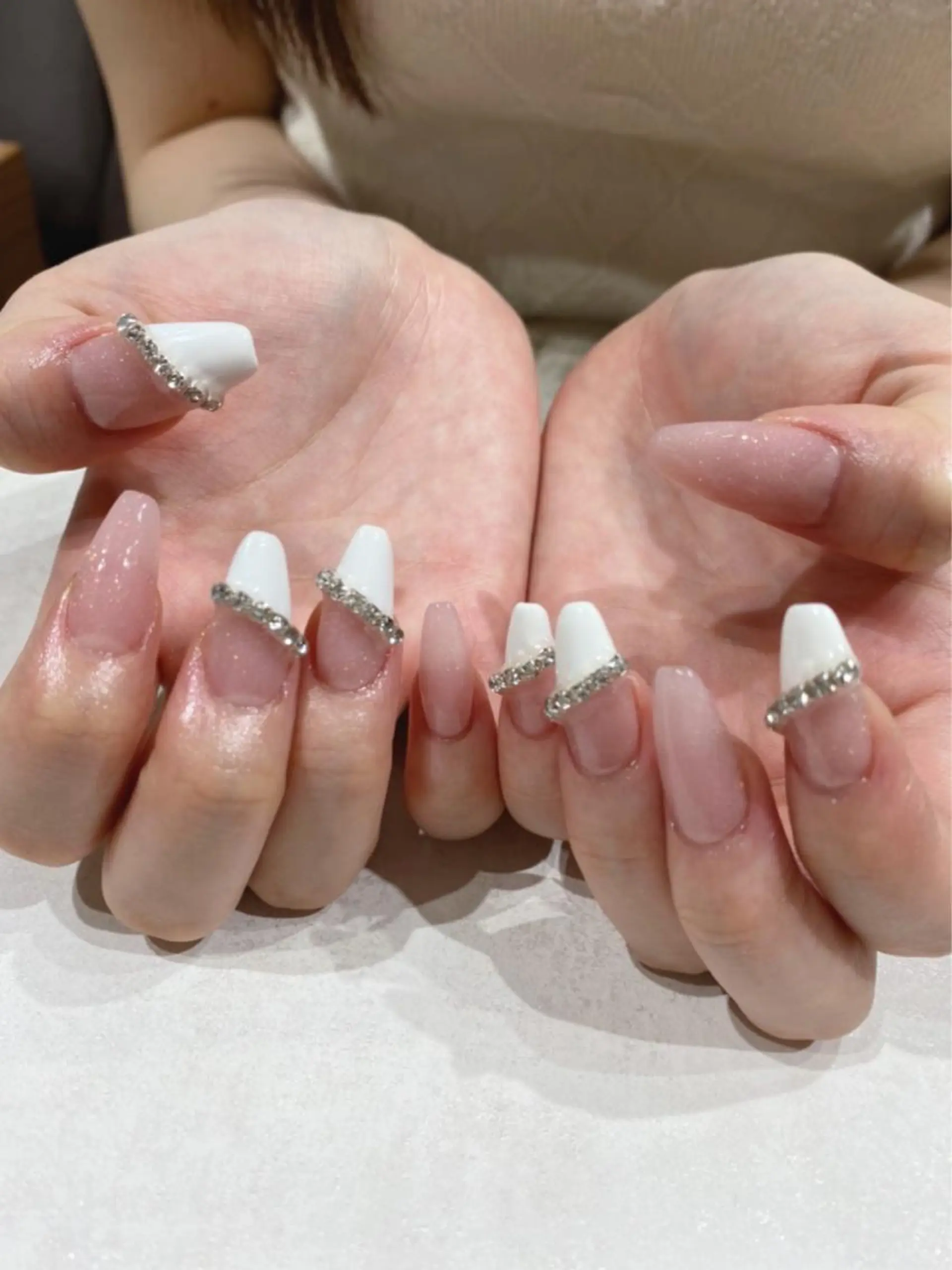 セミロング ハンドネイル Nail  R💫 naoのネイルデザイン
