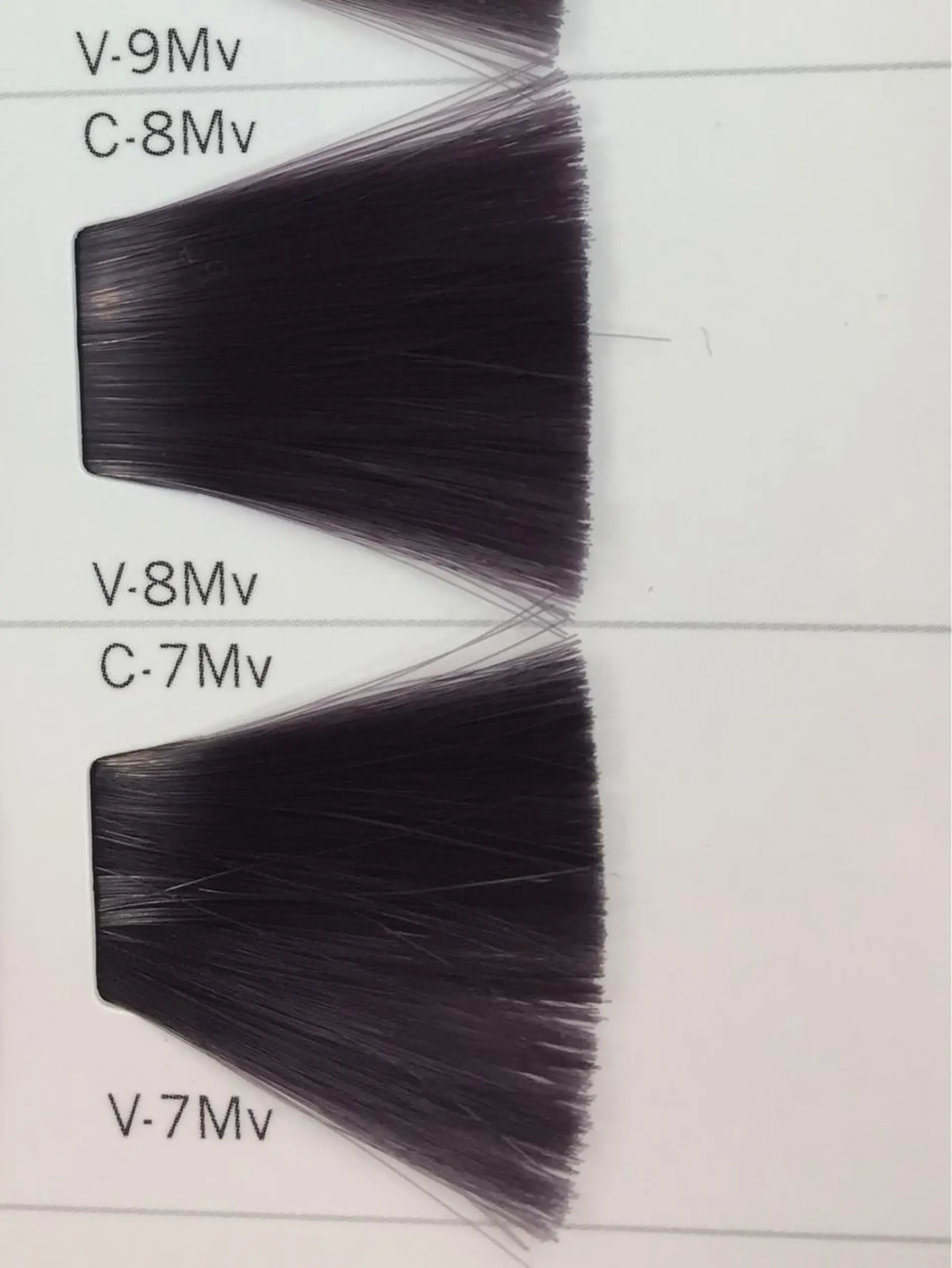 カラー 新島 美恵子のヘアスタイル