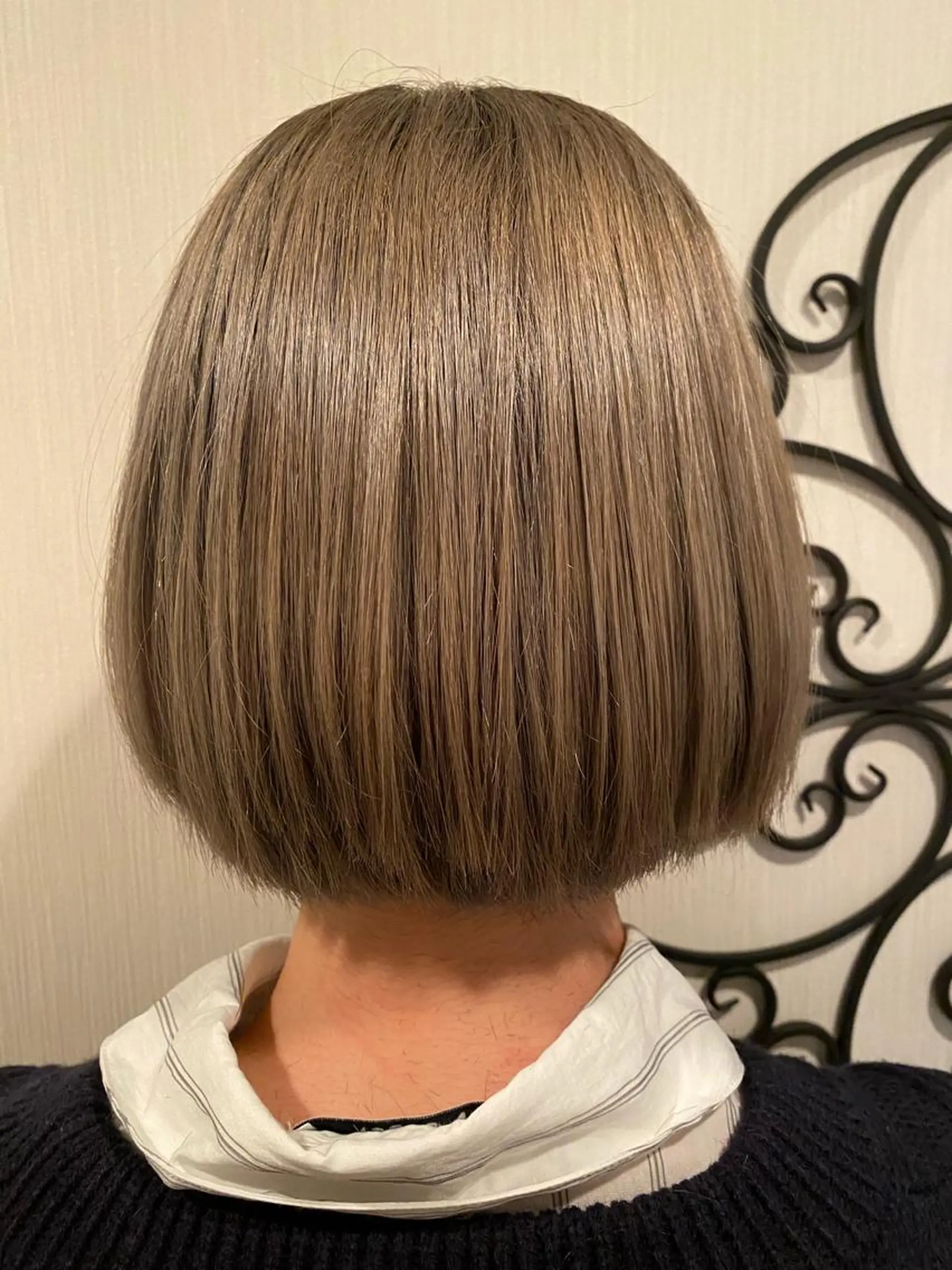 ショート カラー ans(アンス)所属・山上 佳汰/髪質改善/艶髪のヘアスタイル