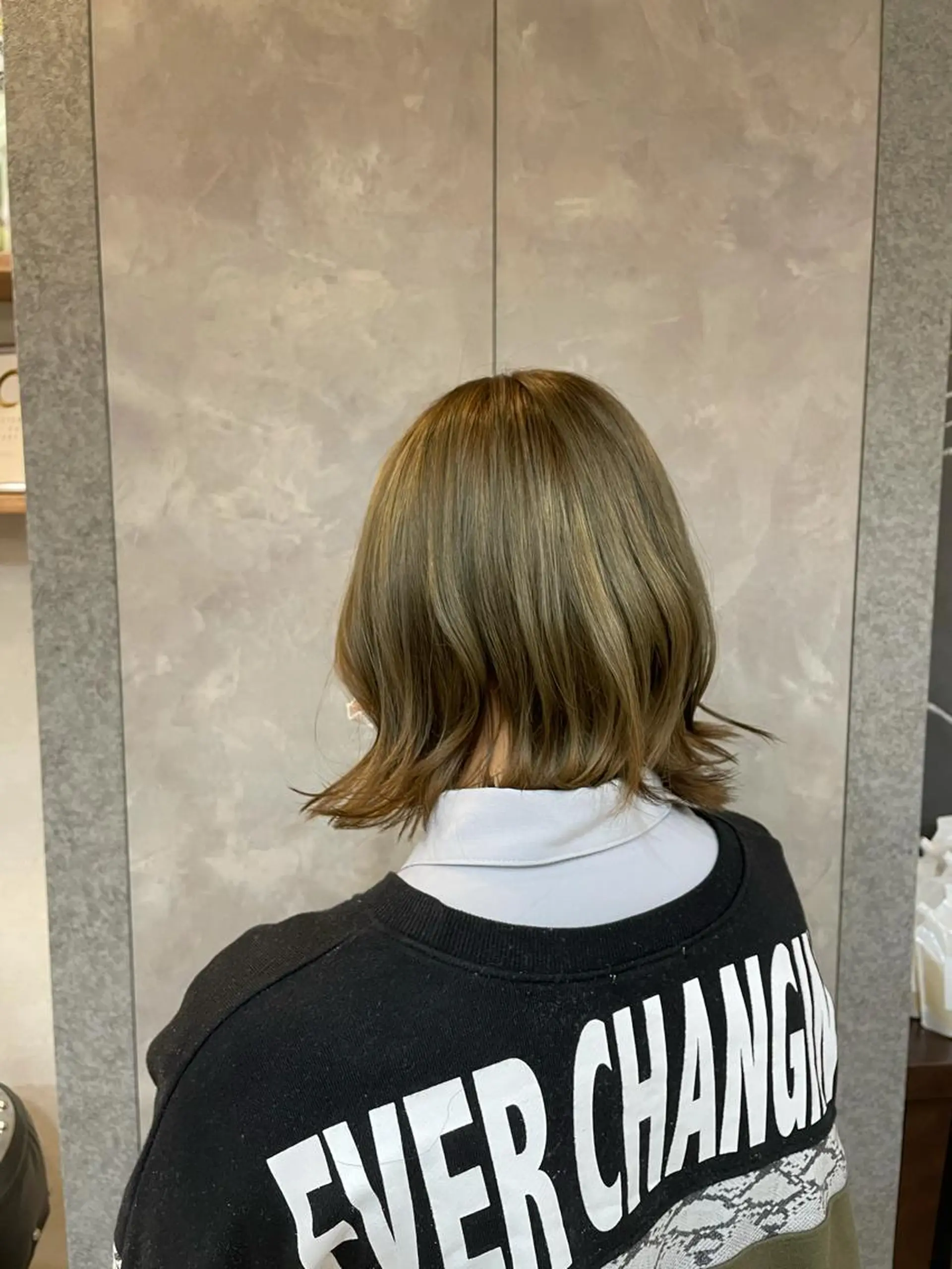 カラー ベージュカラー ブリーチ 川野辺幸雄☆髪質改善 ハイライト☆白髪のヘアスタイル