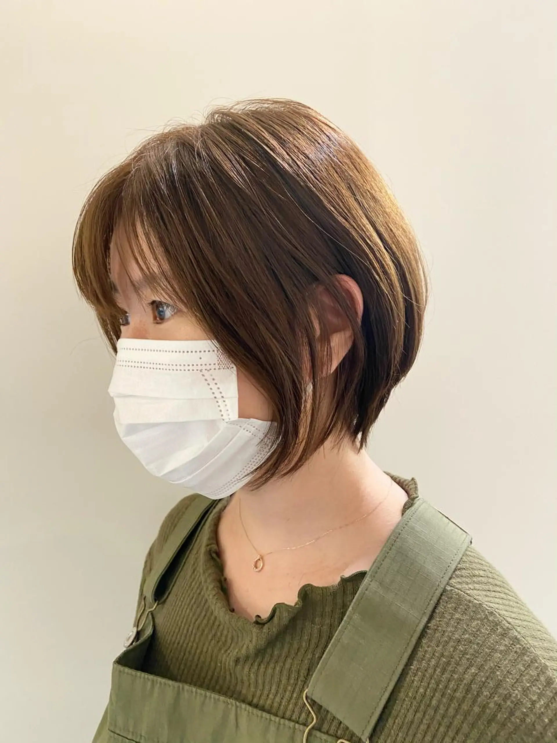 ショート カラー ヘアアレンジ ベージュカラー イルミナカラー ショートヘア 田中 あやなのヘアスタイル