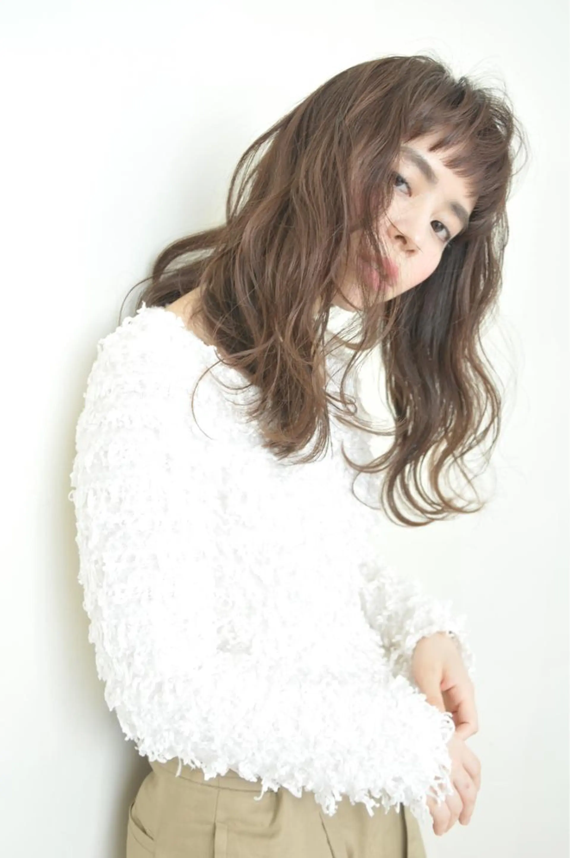 ロング パーマ 似合わせカット カット ヘアカラー トリートメント Neolive caffのヘアスタイル