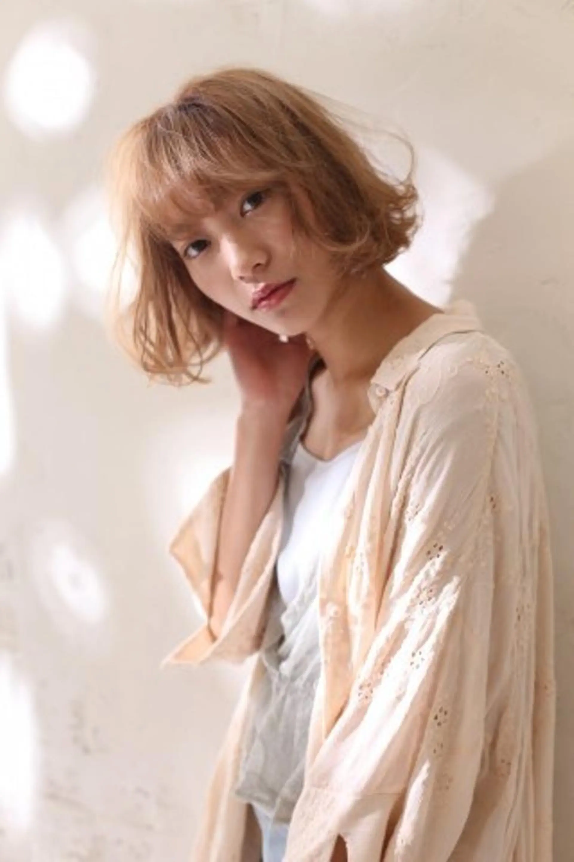 ミディアム 小林 永佳のヘアスタイル