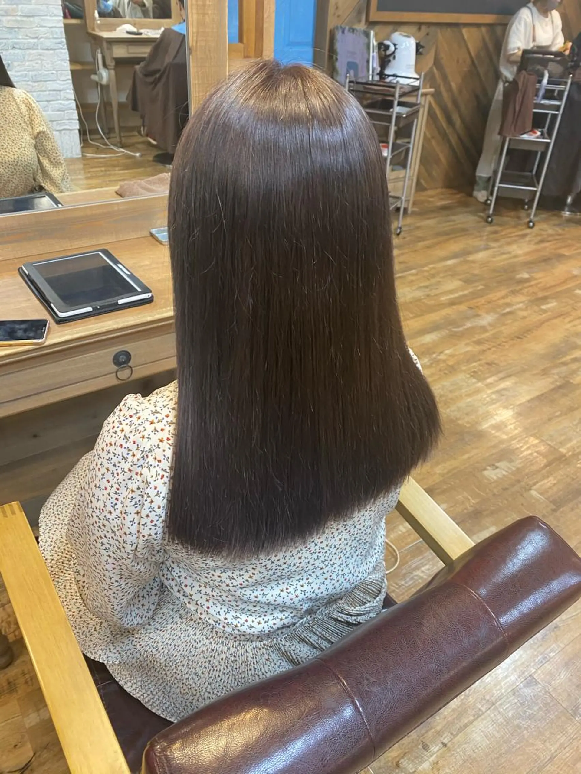 セミロング カラー ヘアアレンジ カット ヘアカラー re naのヘアスタイル