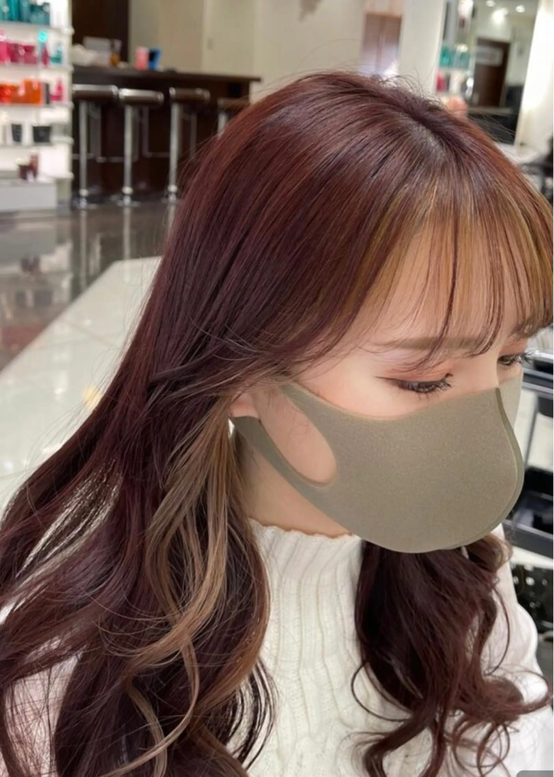 セミロング 韓国風ヘア ルービック難波／韓国 /艶カラー/KAZUのヘアスタイル