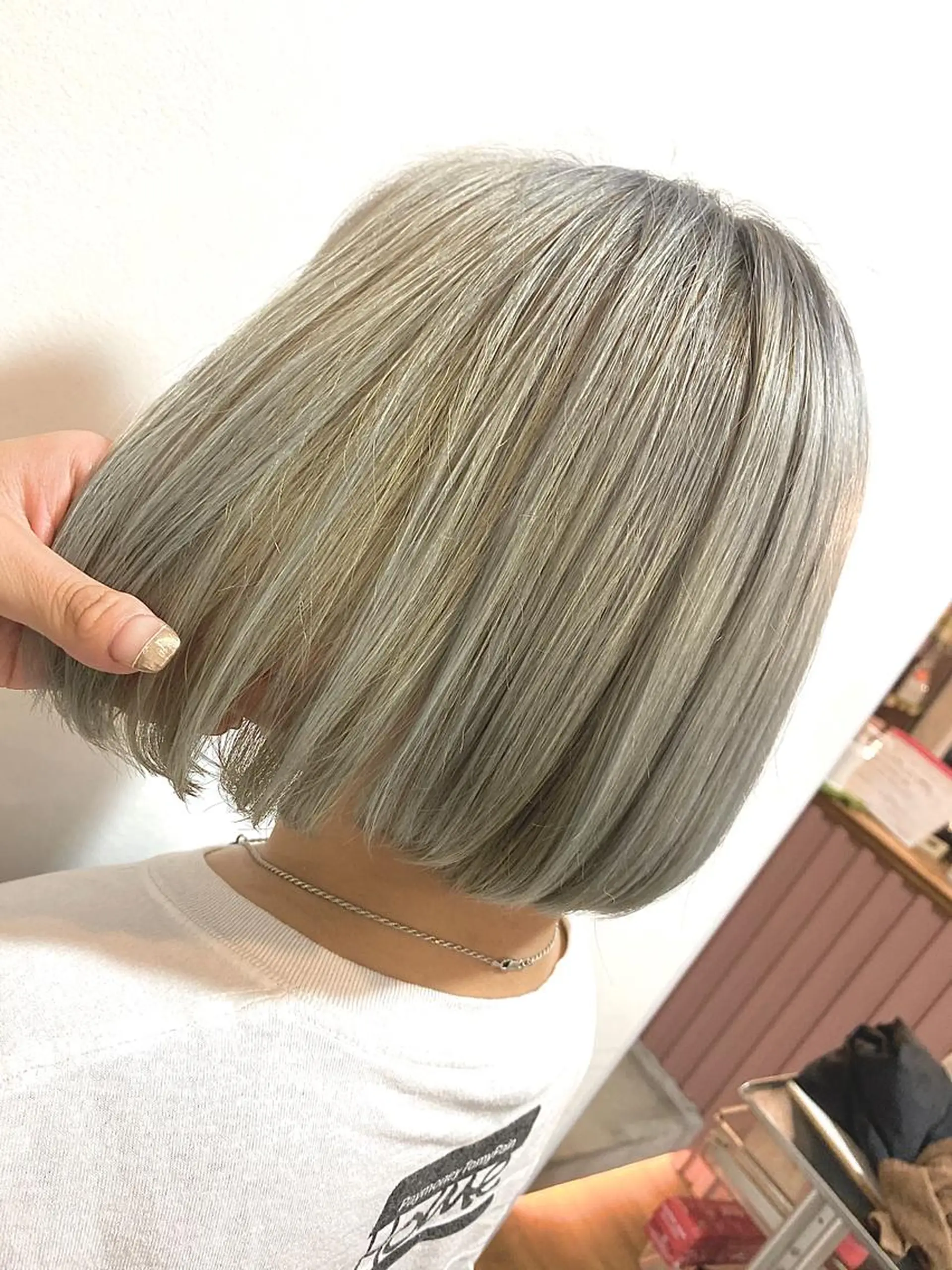 ショート カラー ヘアカラー トリートメント JILL ユキのヘアスタイル