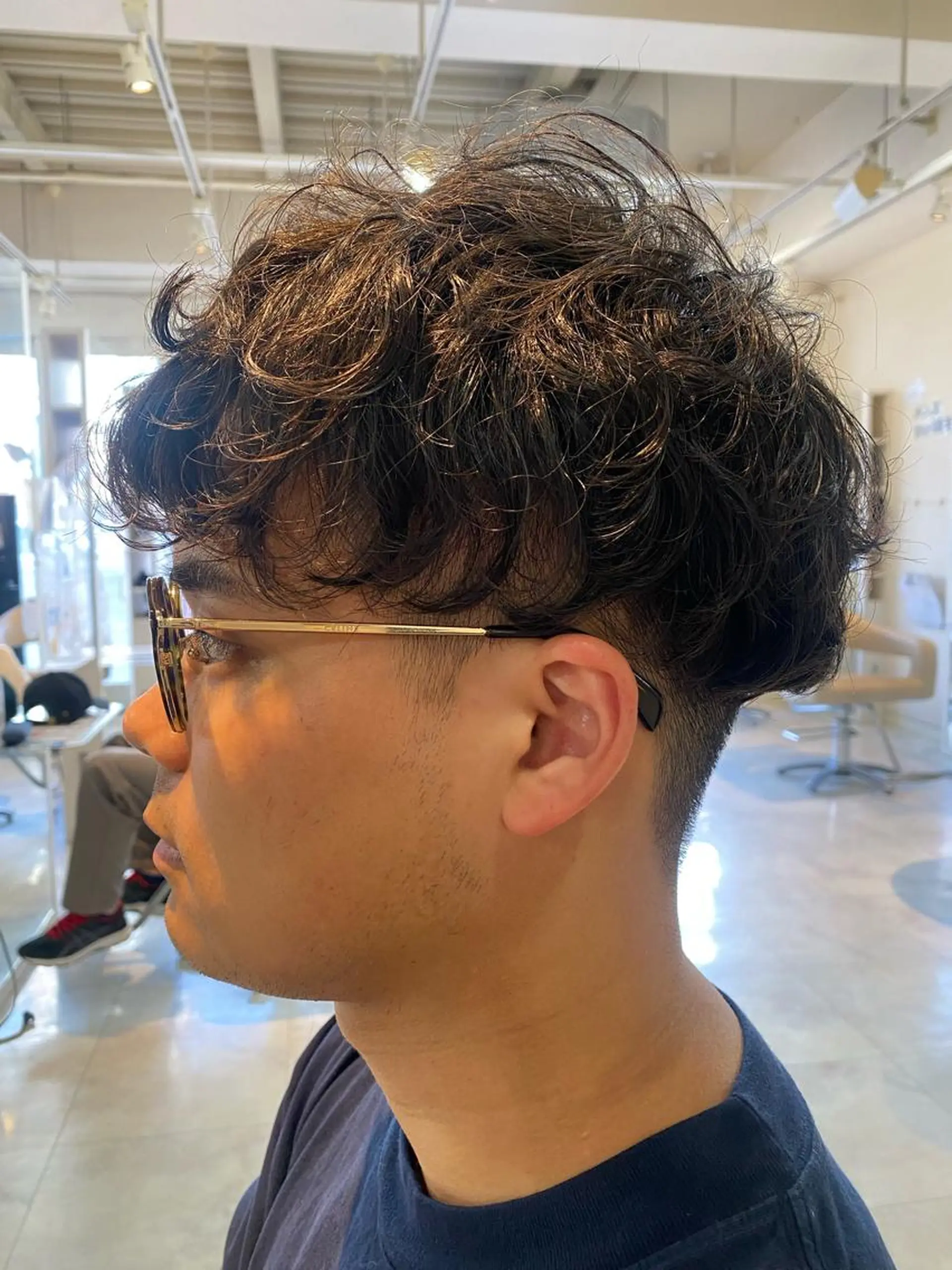 パーマ メンズ マッシュ メンズパーマ カット パーマ 岡田 奈々のヘアスタイル