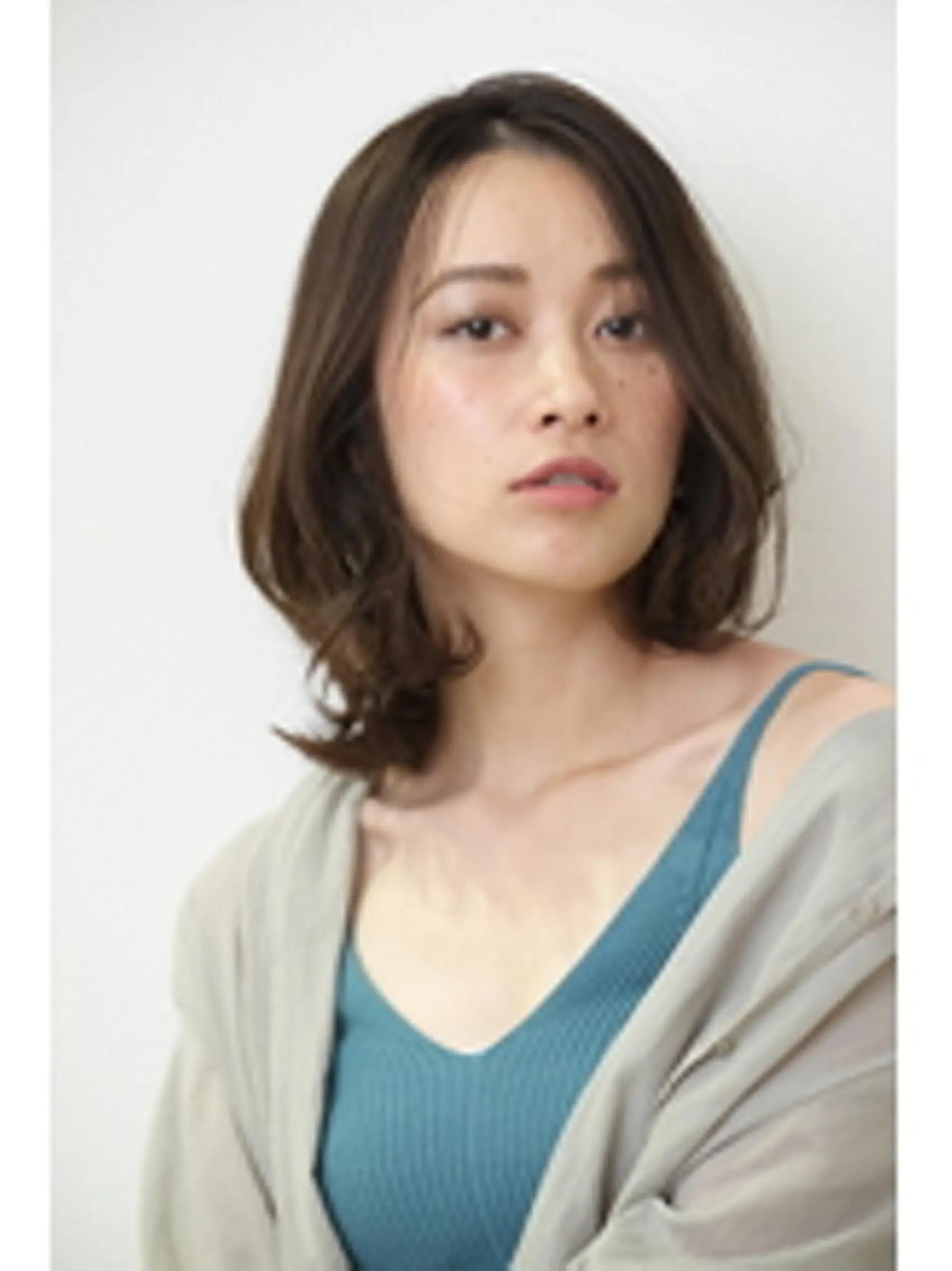 ミディアム 高坂 真凛のヘアスタイル