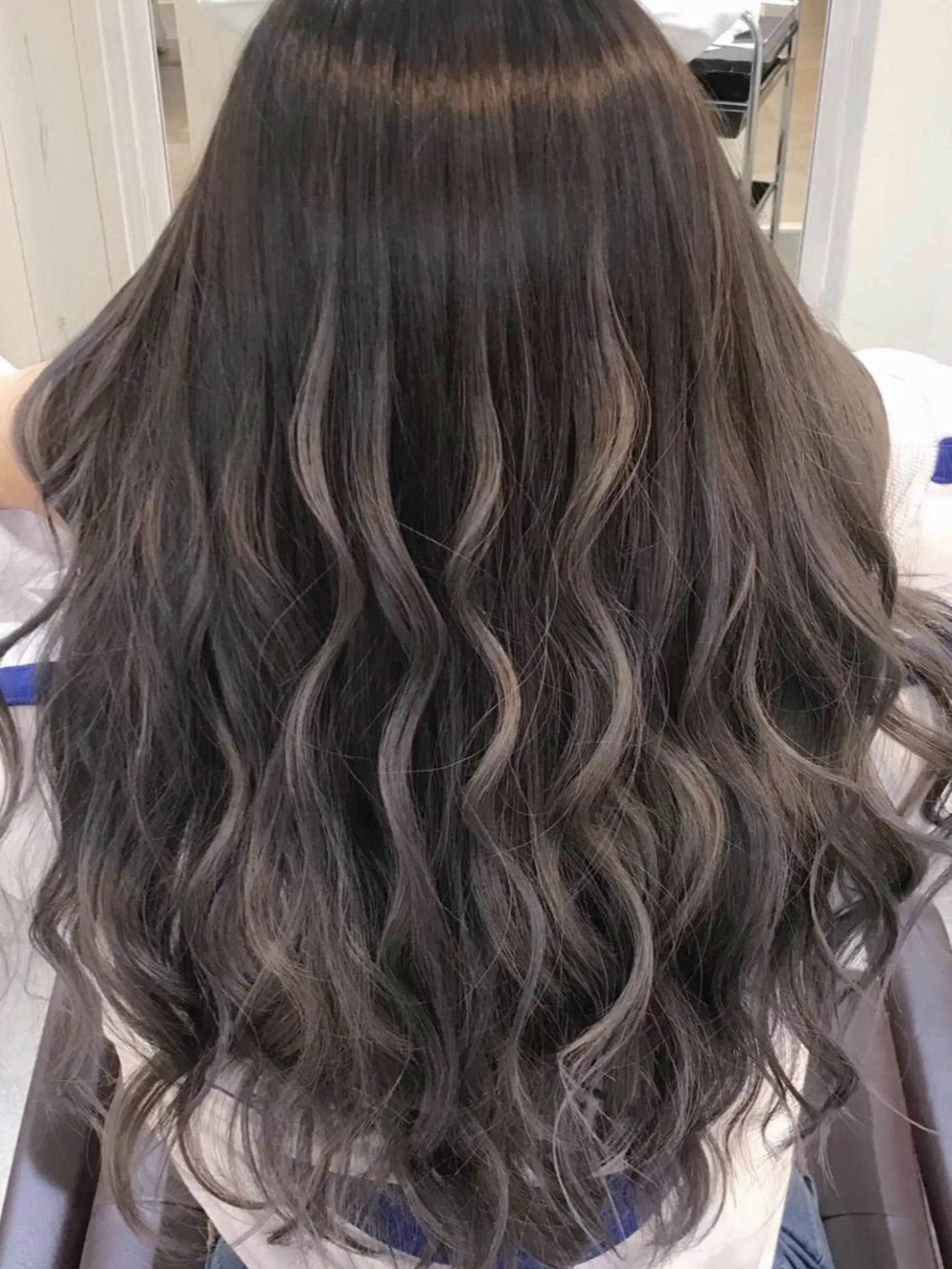 ロング カラー ヘアアレンジ Device ディバイスのヘアスタイル