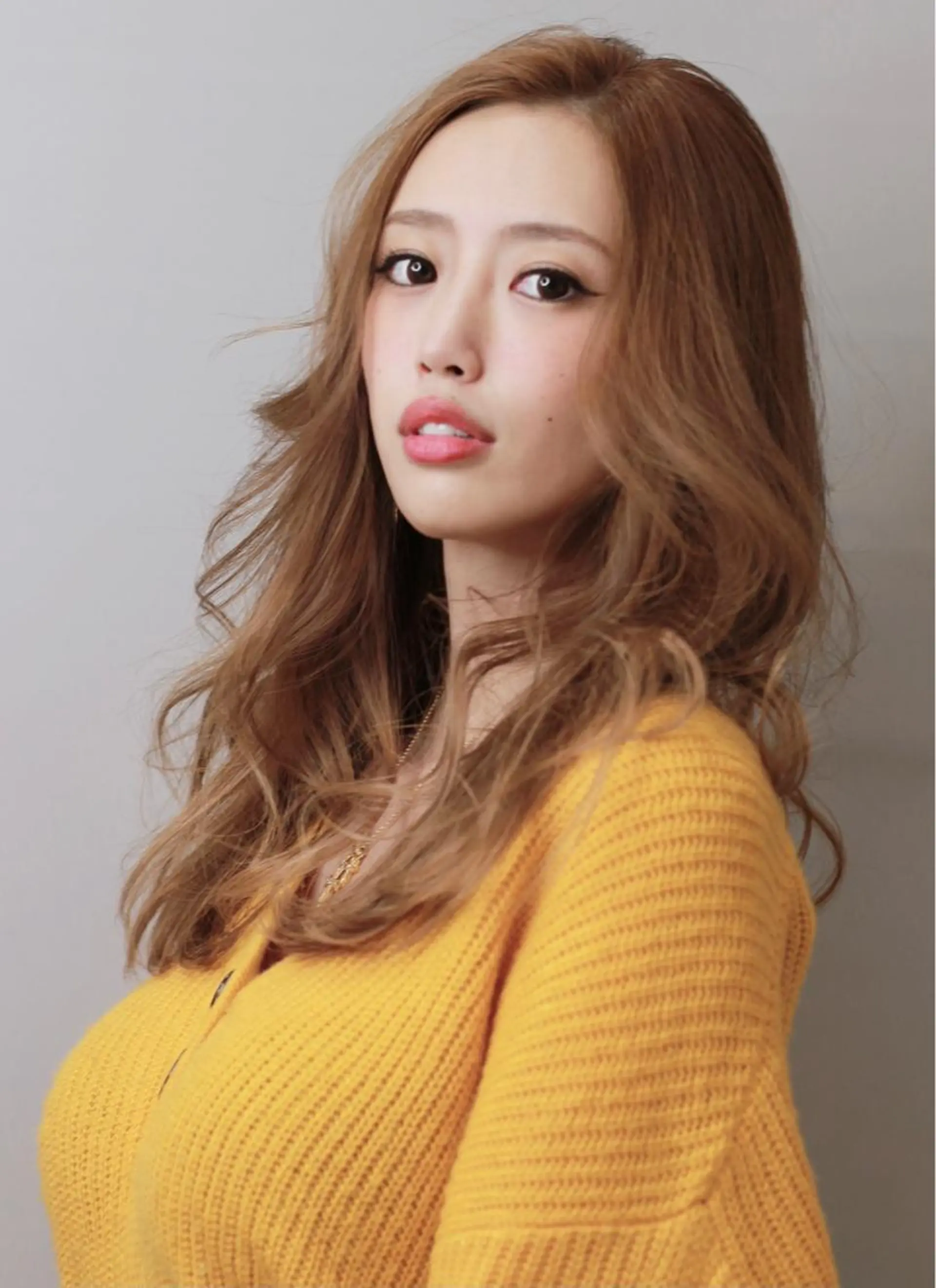 ロング カラー カット ヘアカラー トリートメント 💙美髪救世主💙 関華蓮のヘアスタイル