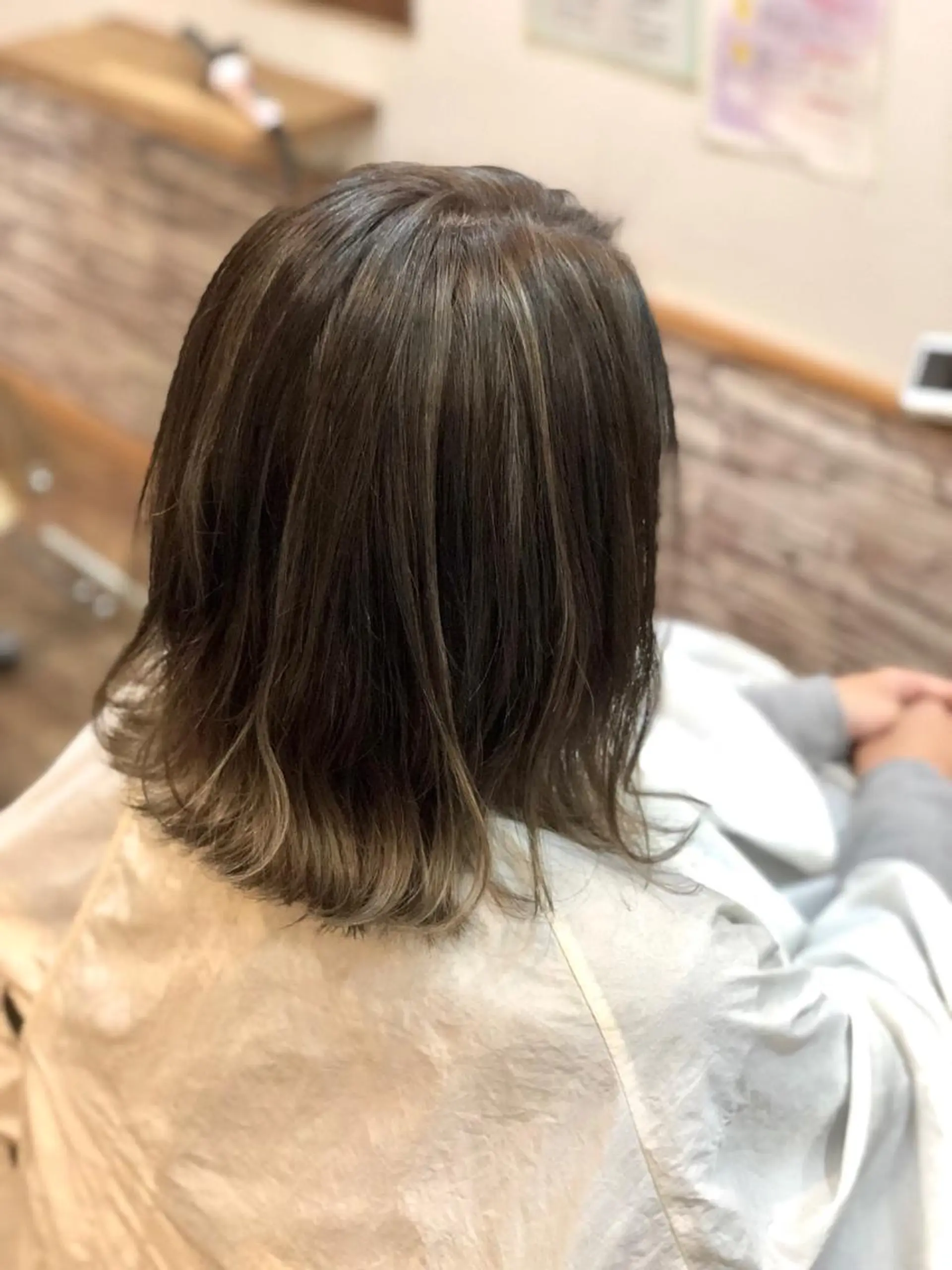 ミディアム カラー N-plants 和泉中央店のヘアスタイル