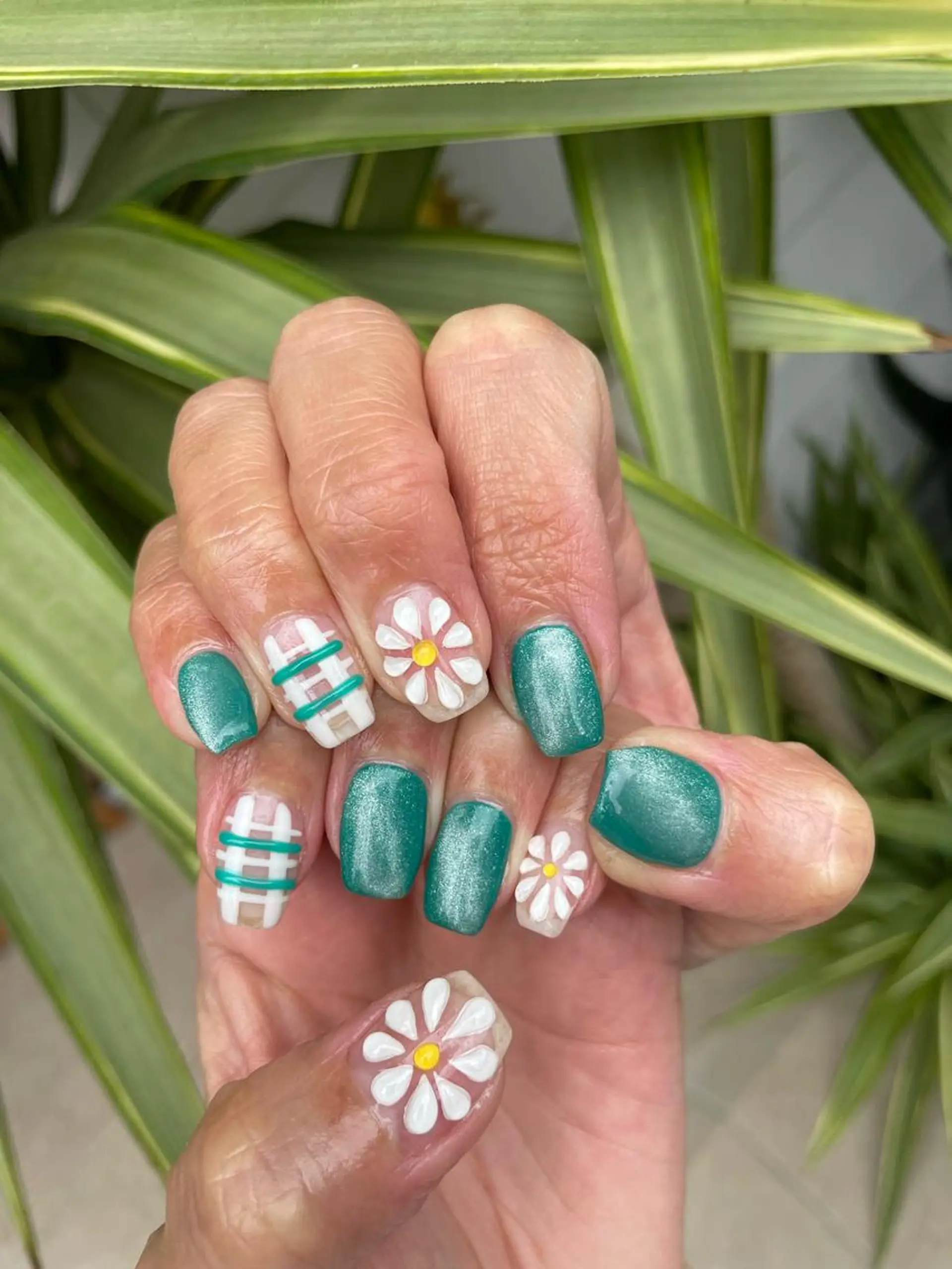 ネイル es nailのネイルデザイン