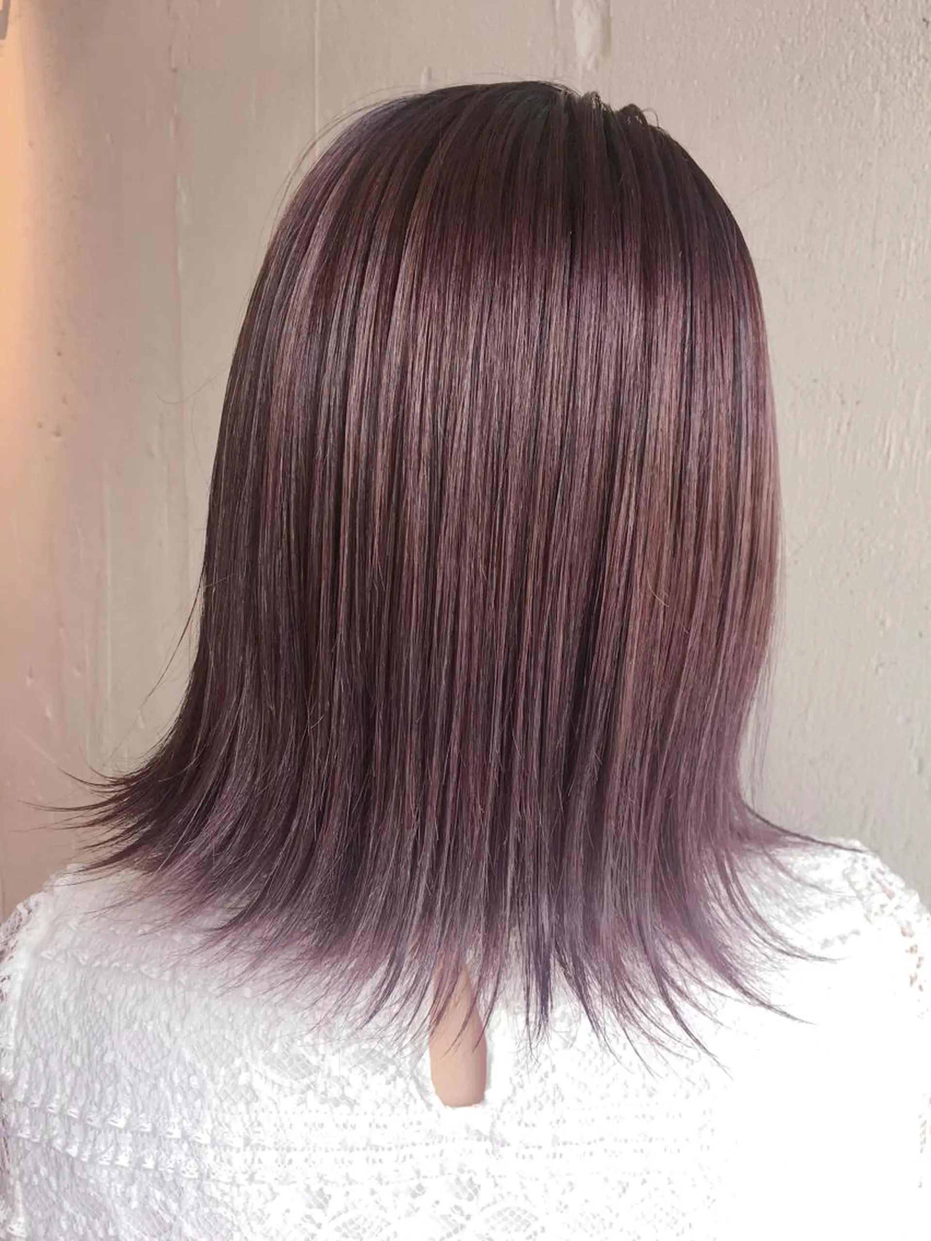 ミディアム カラー パープルカラー カット ヘアカラー トリートメント Fuuu《フゥ》所属・シノザキ シンゴのヘアスタイル