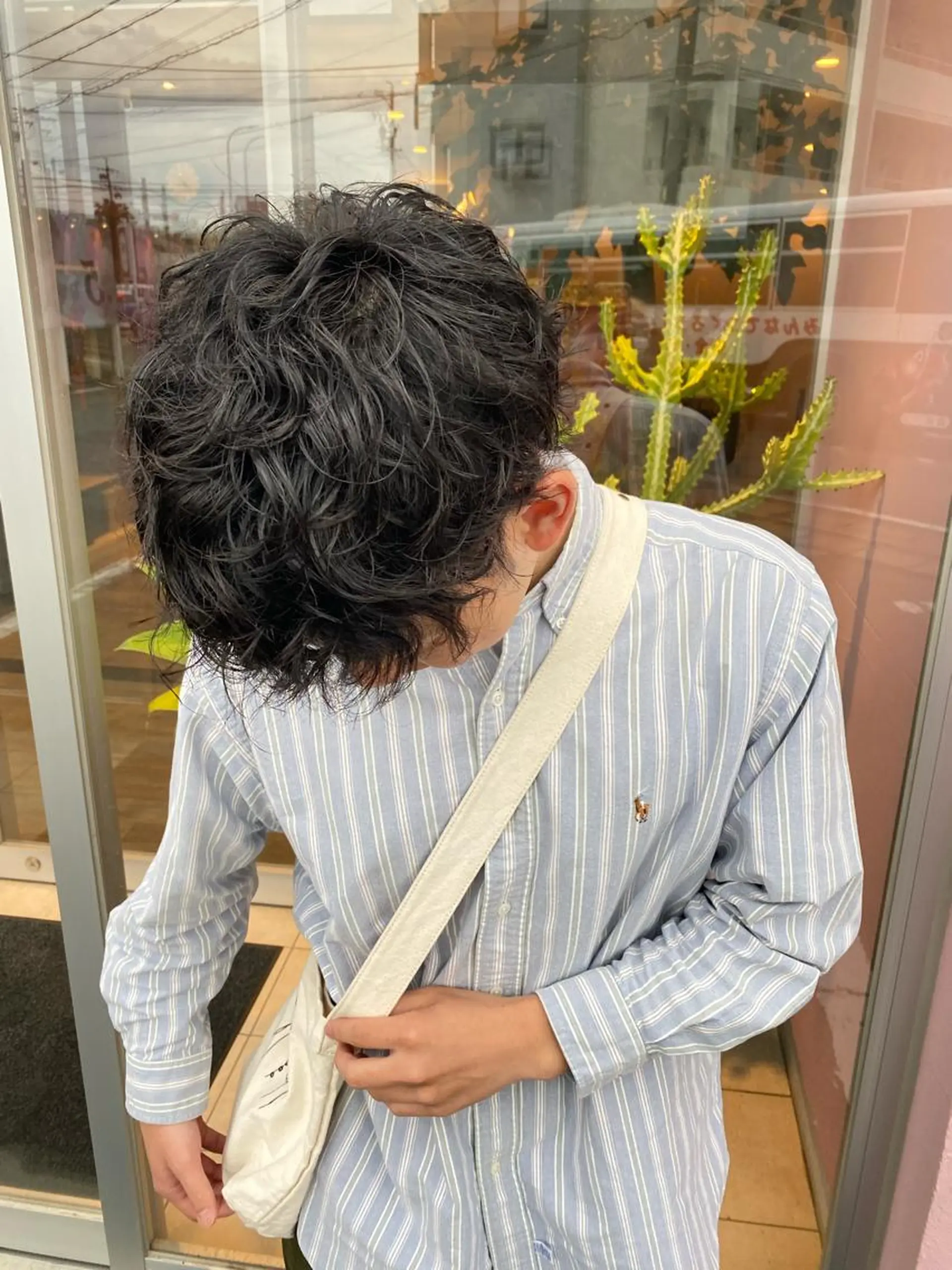 パーマ メンズ ベージュ/透明感/ 桃子🎀のヘアスタイル