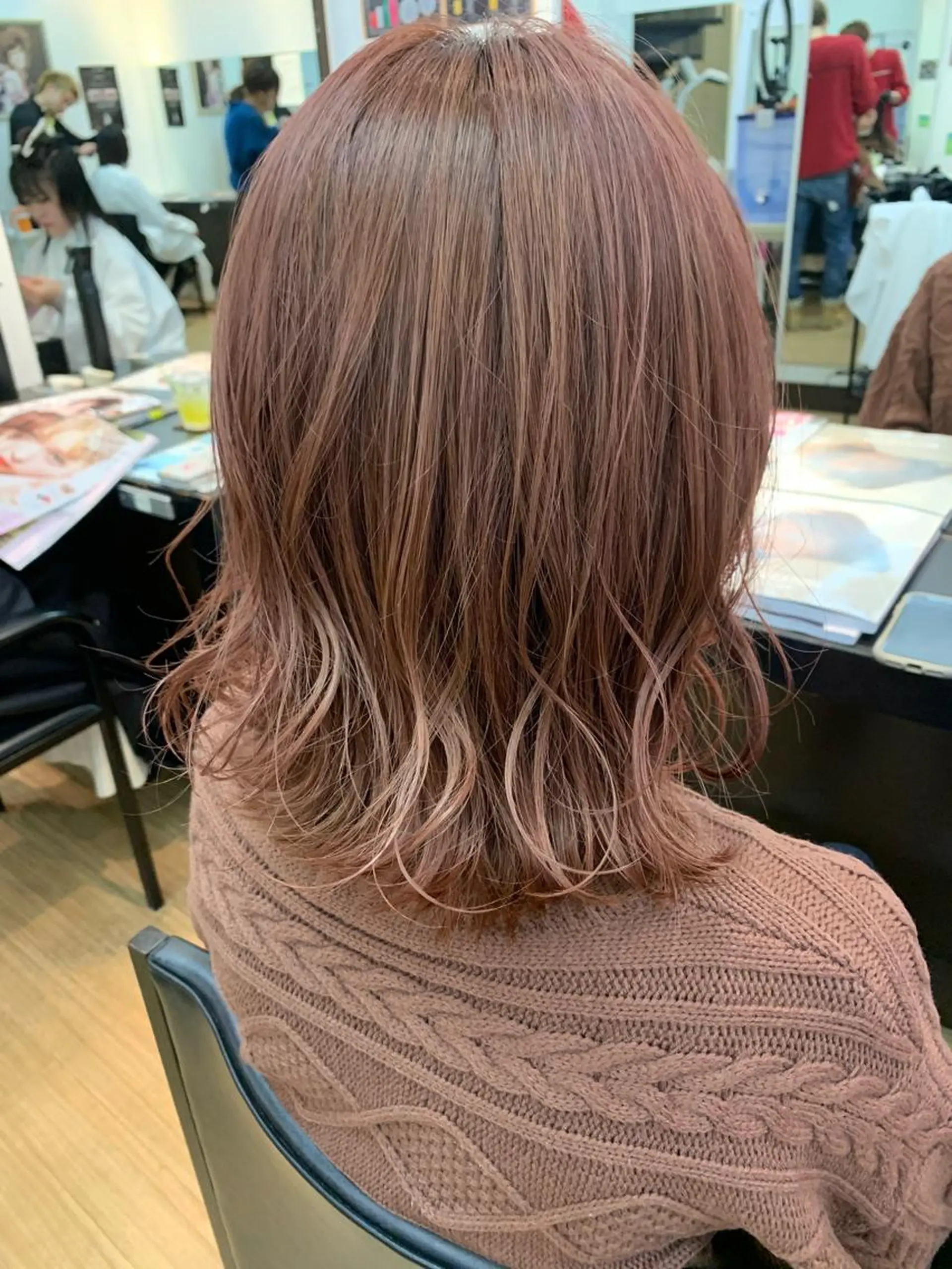 ミディアム カラー ベージュカラー ピンクカラー ピンクベージュ IORI #韓国ヘア#髪質改善のヘアスタイル