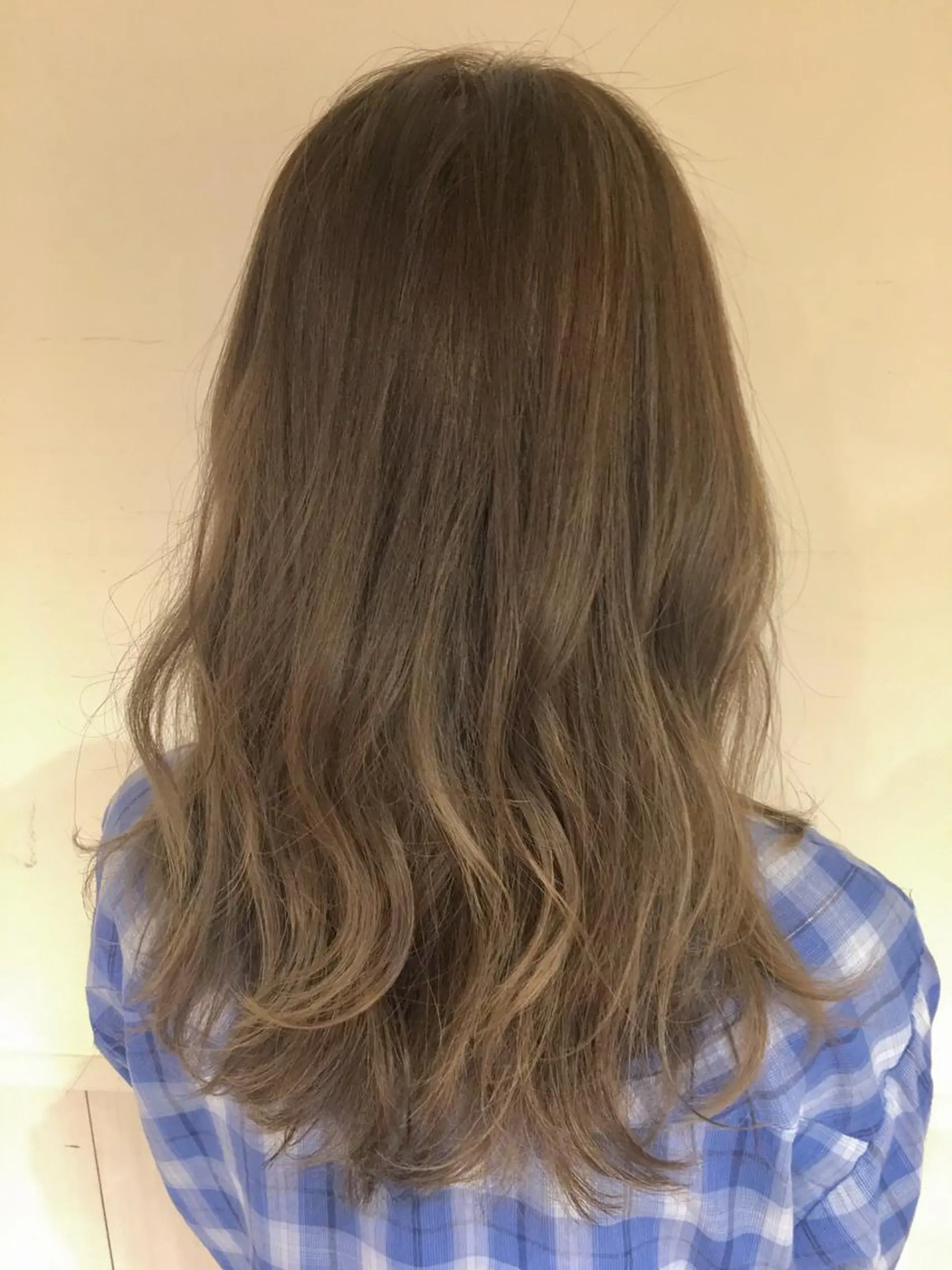 セミロング カラー パーマ さかい なつみのヘアスタイル