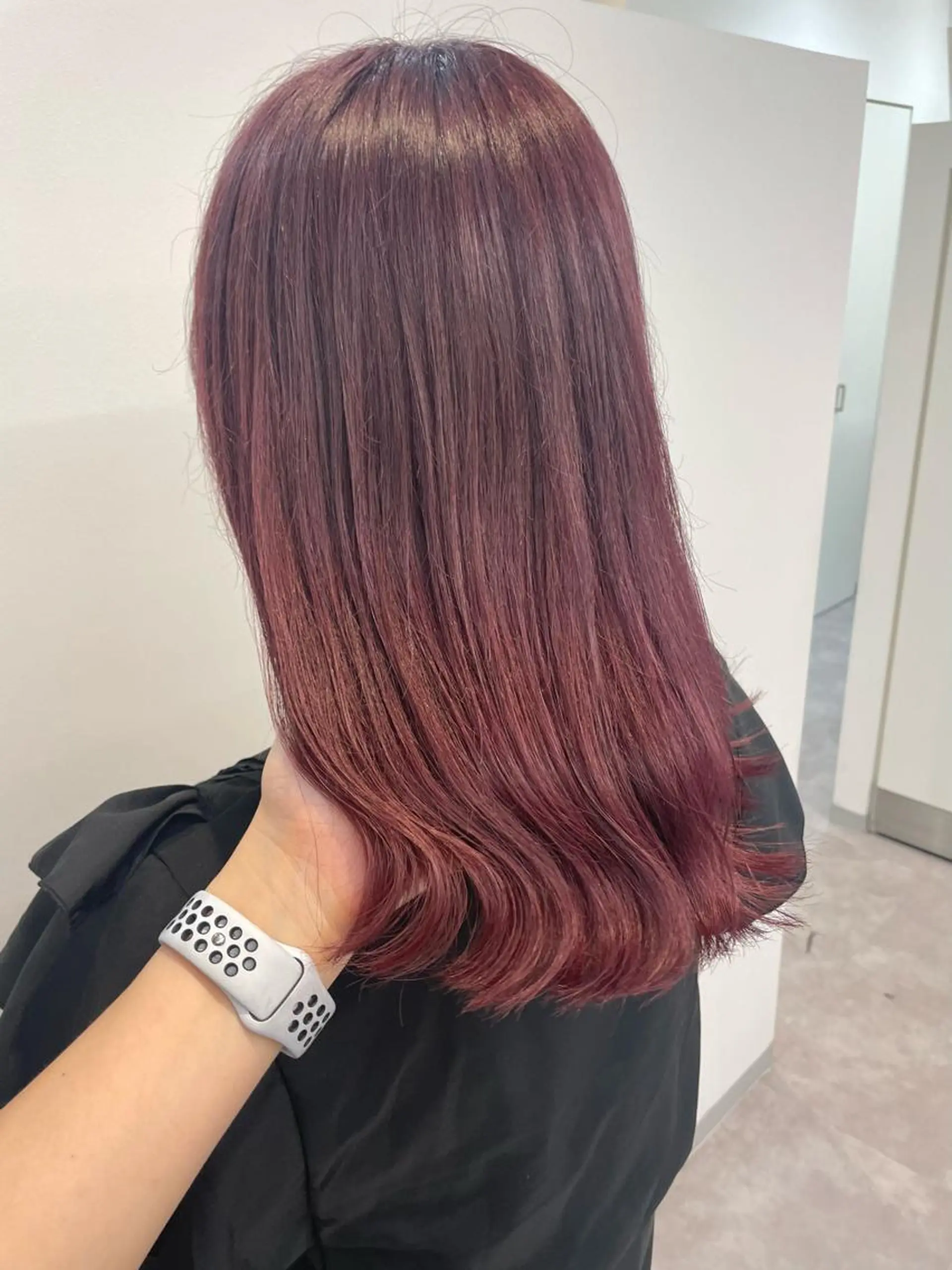 セミロング カラー ブリーチ 髪質改善🌱 高橋みなみのヘアスタイル