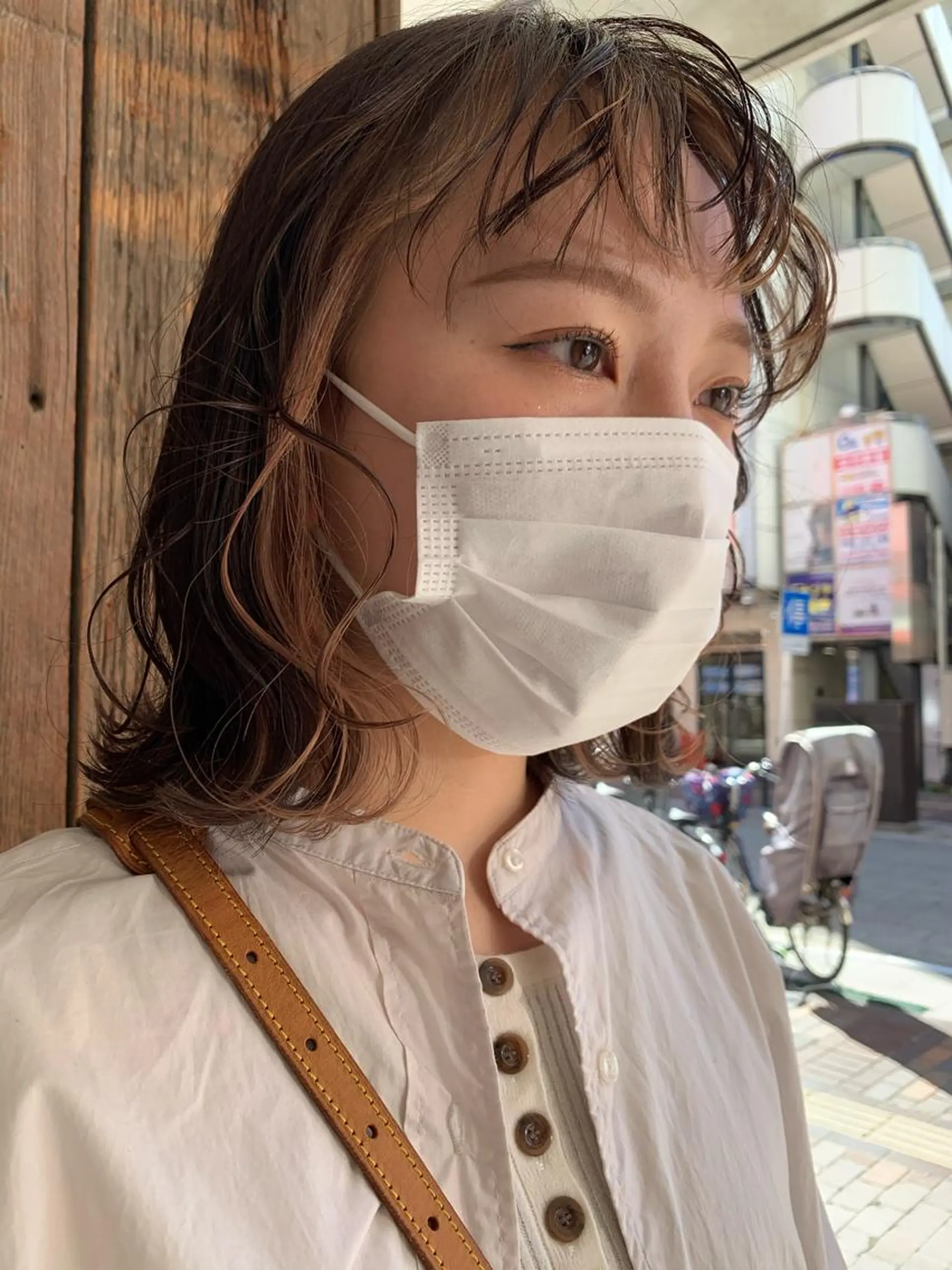 ミディアム カラー 平野 優奈のヘアスタイル