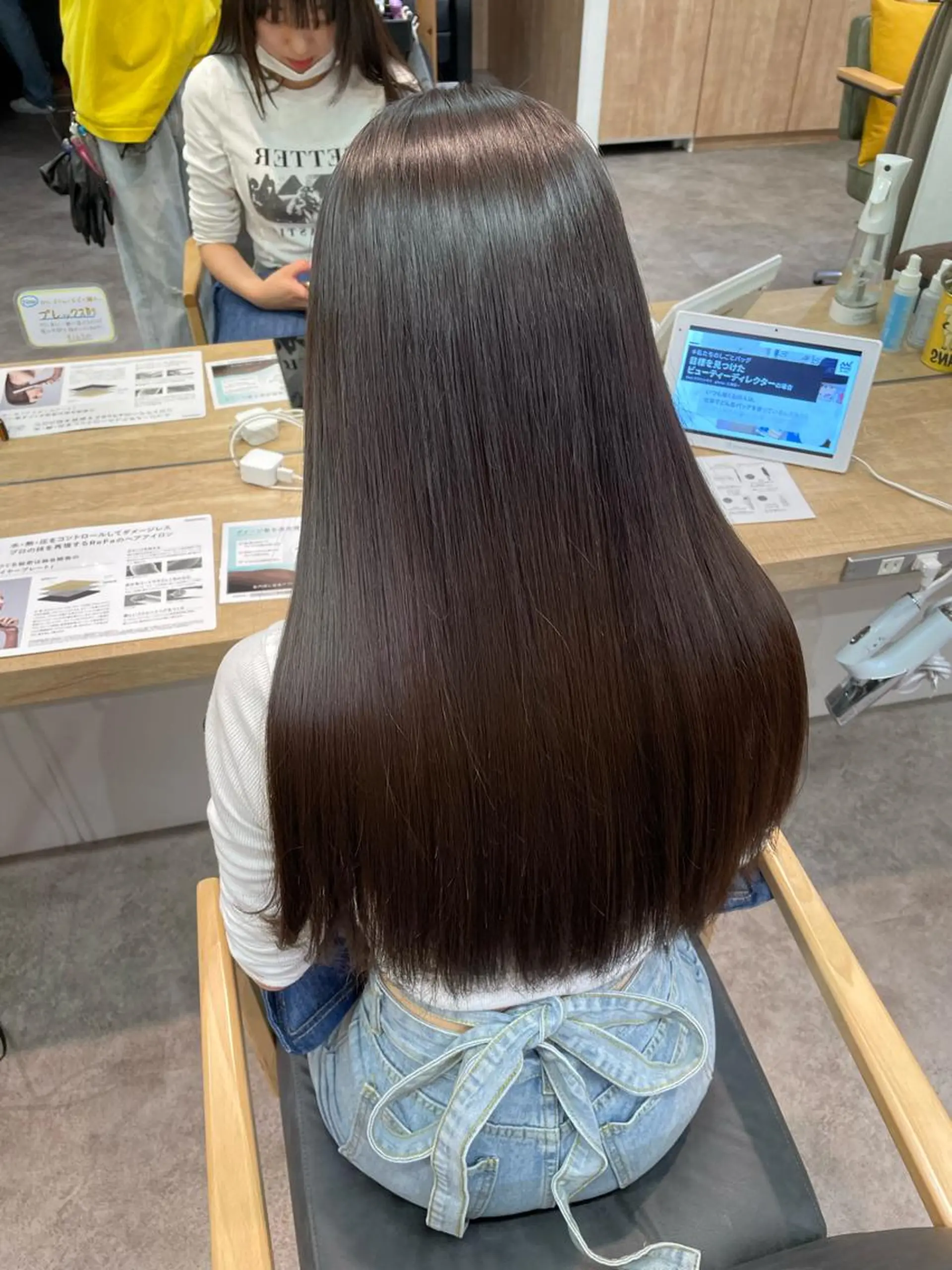 ロング くせ毛 ブリーチ/ハイトーン 🌏💊RAINEのヘアスタイル