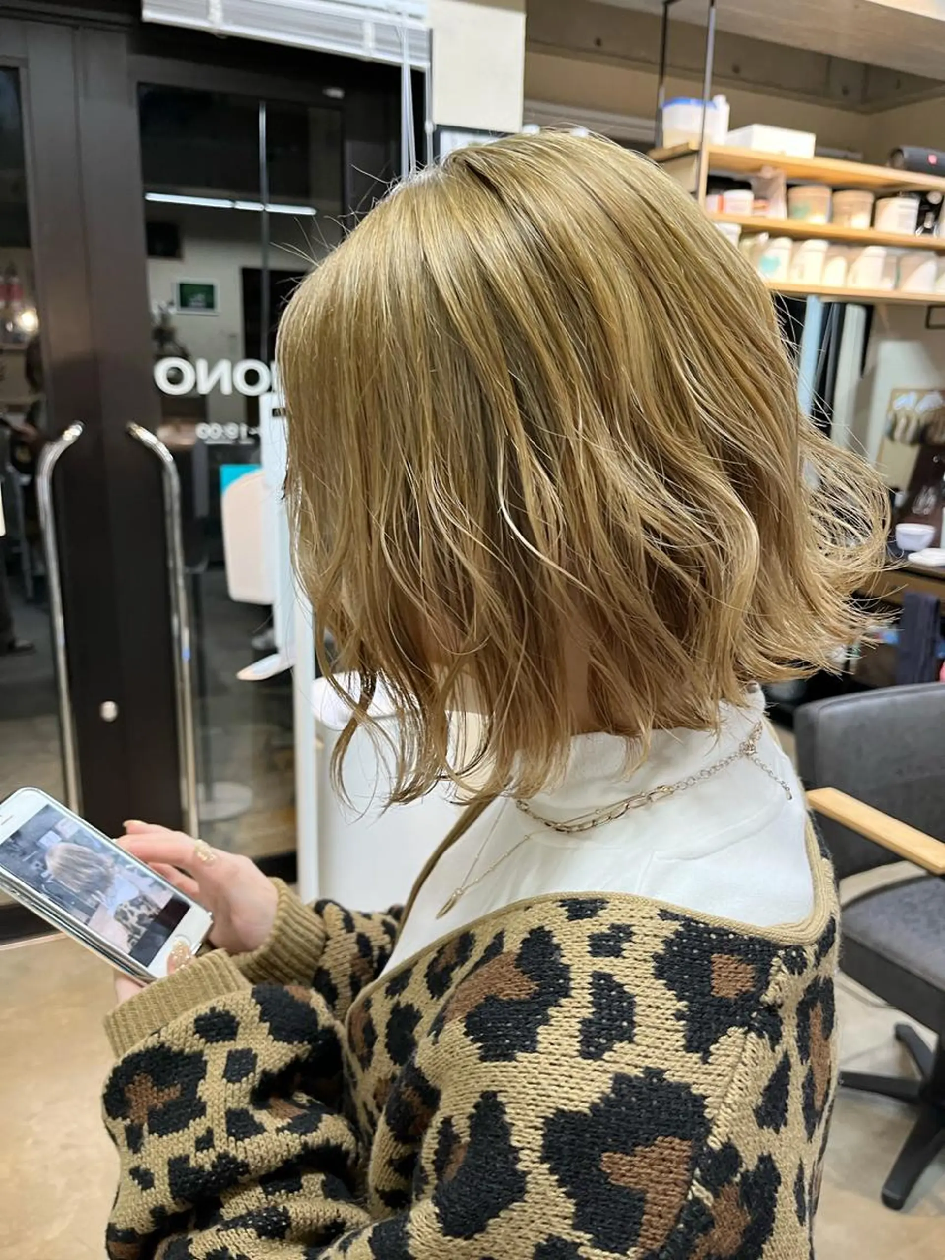 ショート アッシュ 外国人風カラー ハイライト 韓国風ヘア ヘアカラー sephile所属・YAMA ヤマのヘアスタイル