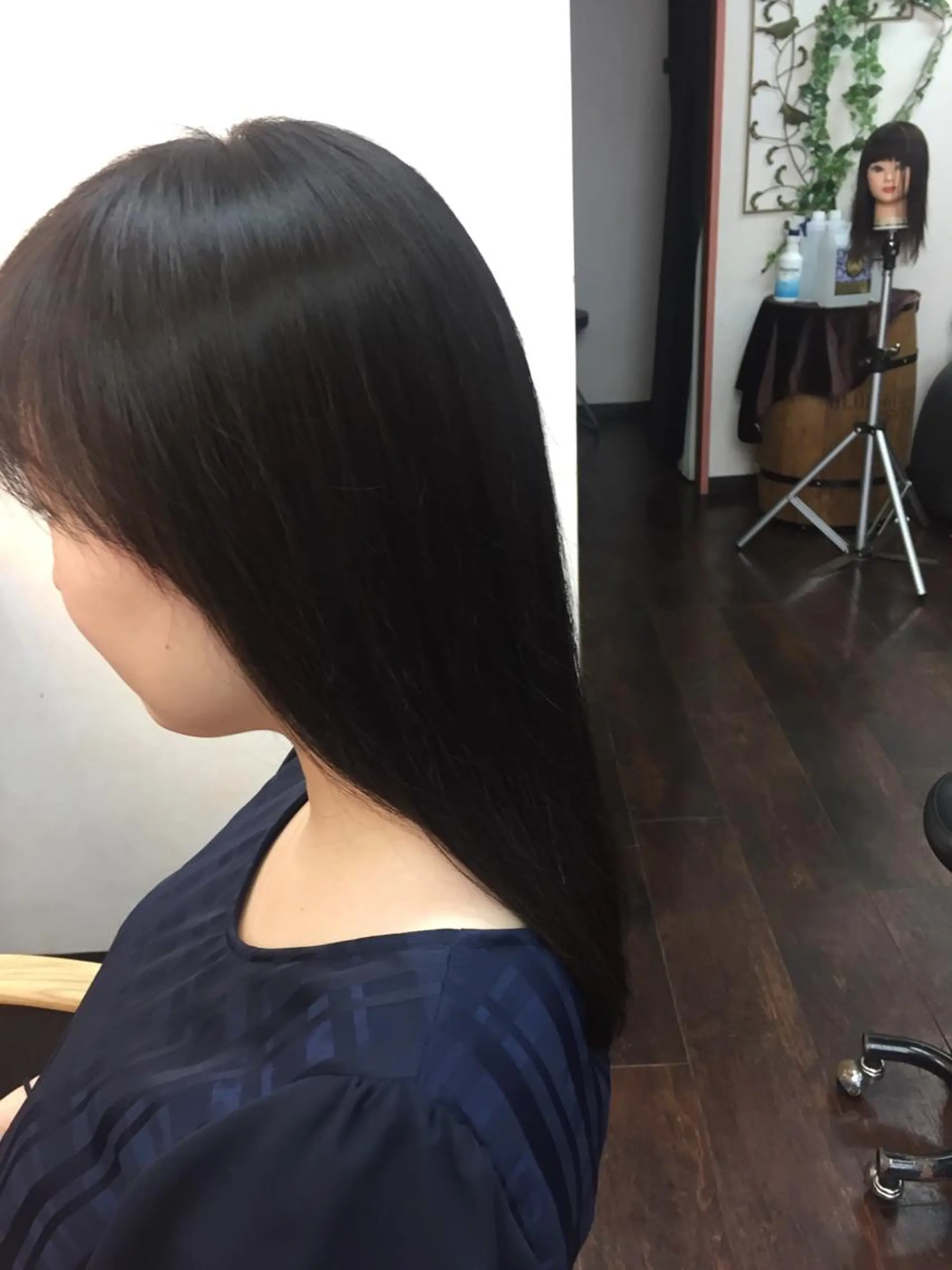 セミロング パーマ 桧山 真のヘアスタイル