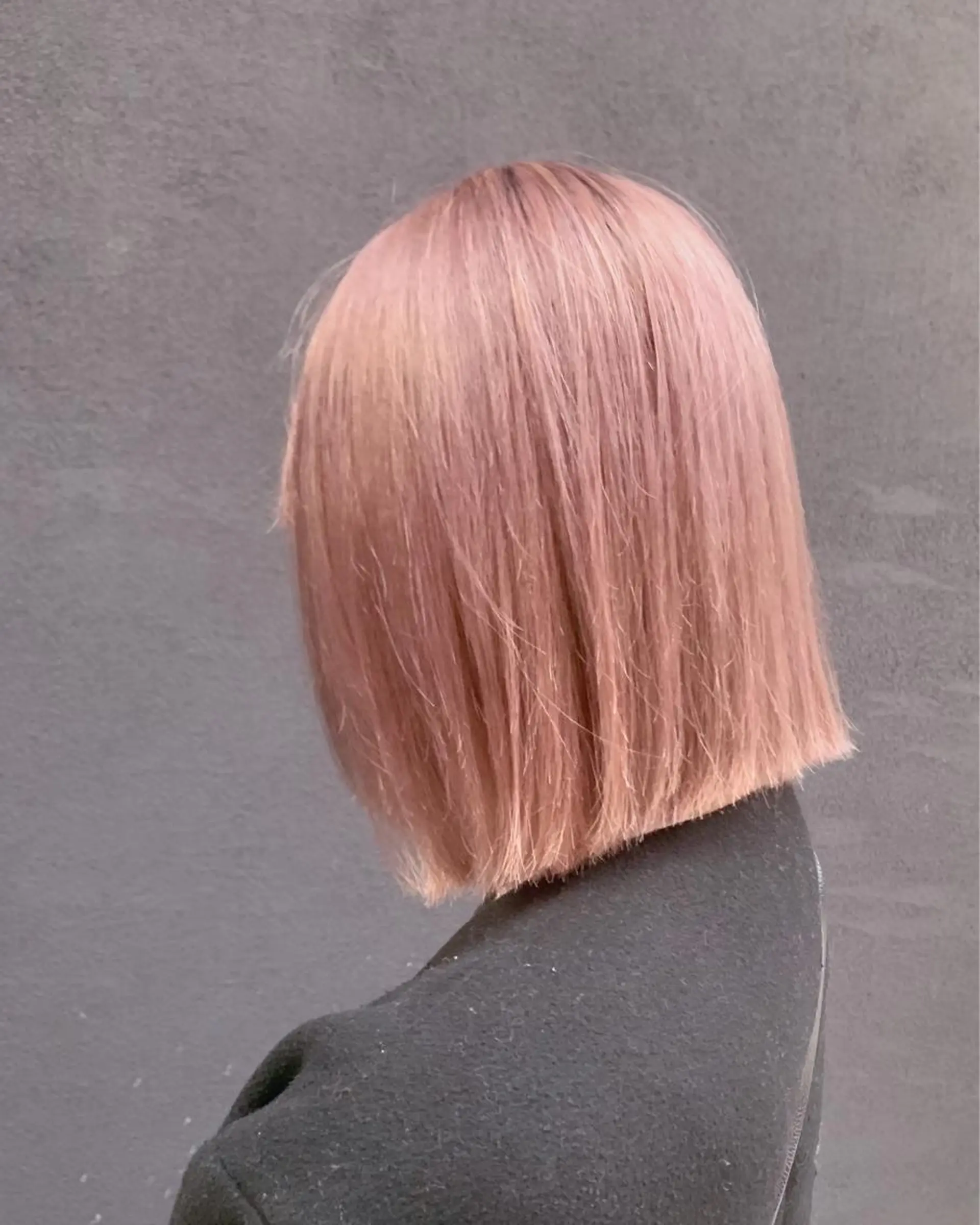 ショート カラー ヘアアレンジ ブロンド ピンクカラー ホワイトピンク ヘアカラー トリートメント BANK'S hair所属・💐ケラチン 髪質改善寺坂雄飛💐のヘアスタイル