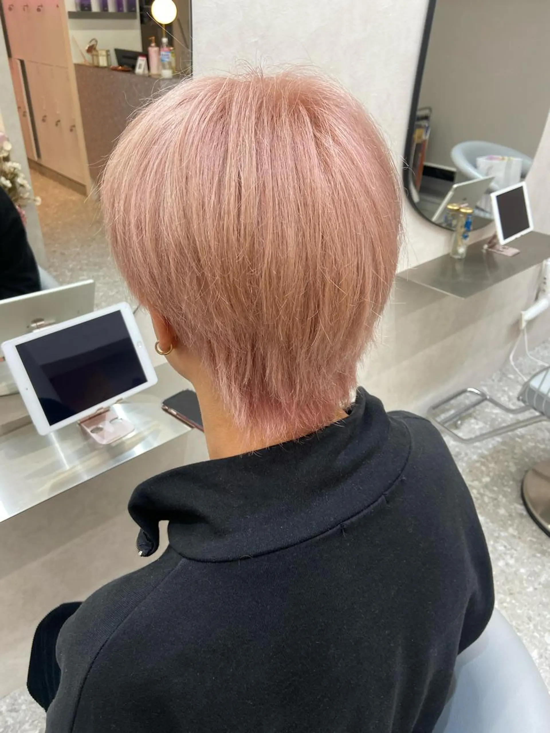 ショート カラー ベージュカラー ブリーチ ケアブリーチ ダブルカラー ピンクカラー カット ヘアカラー トリートメント 新宿/韓国ヘア 中明度カラー/かやのヘアスタイル