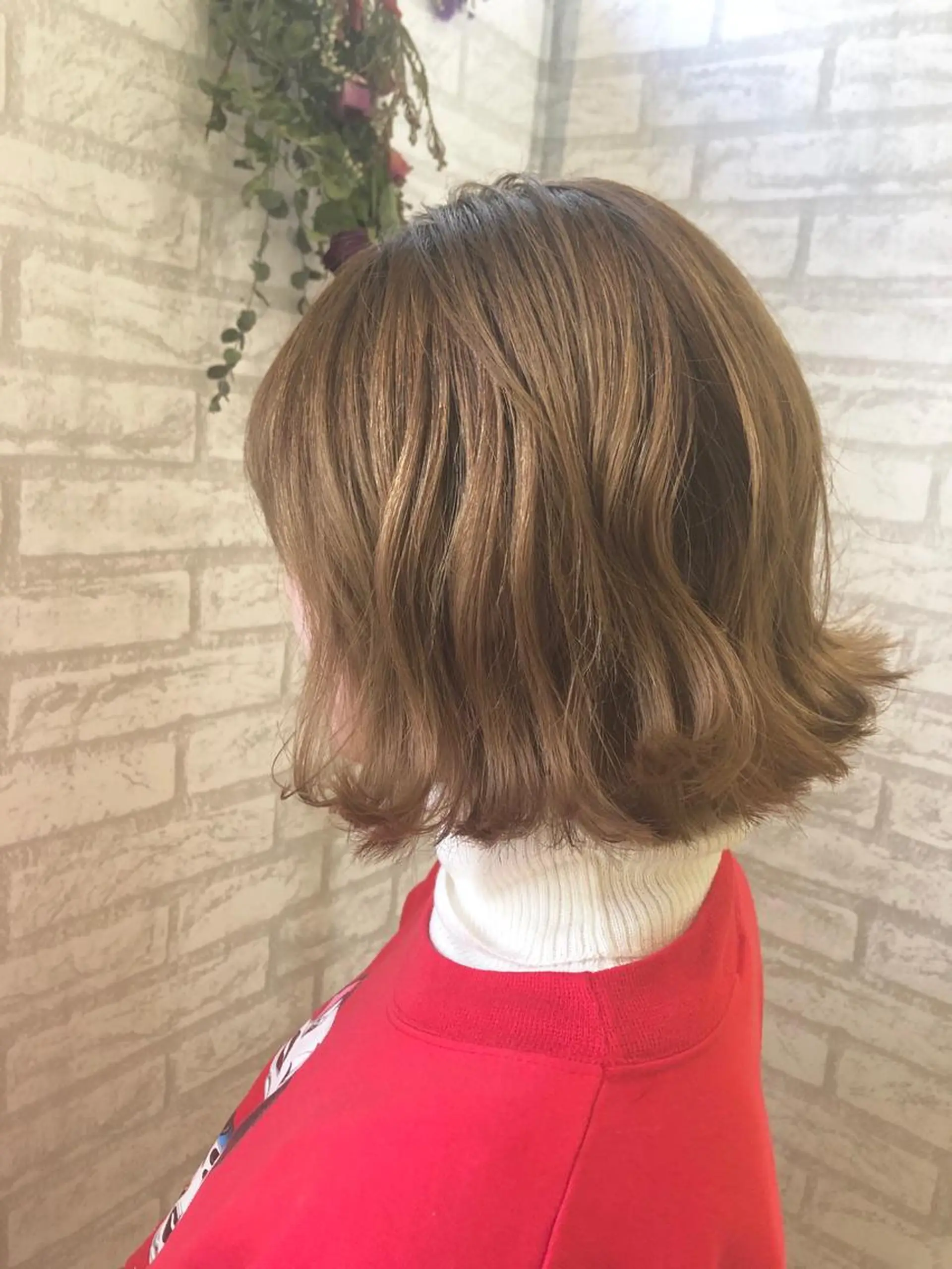 ショート カラー Sola by  little所属・クボキ サヤのヘアスタイル