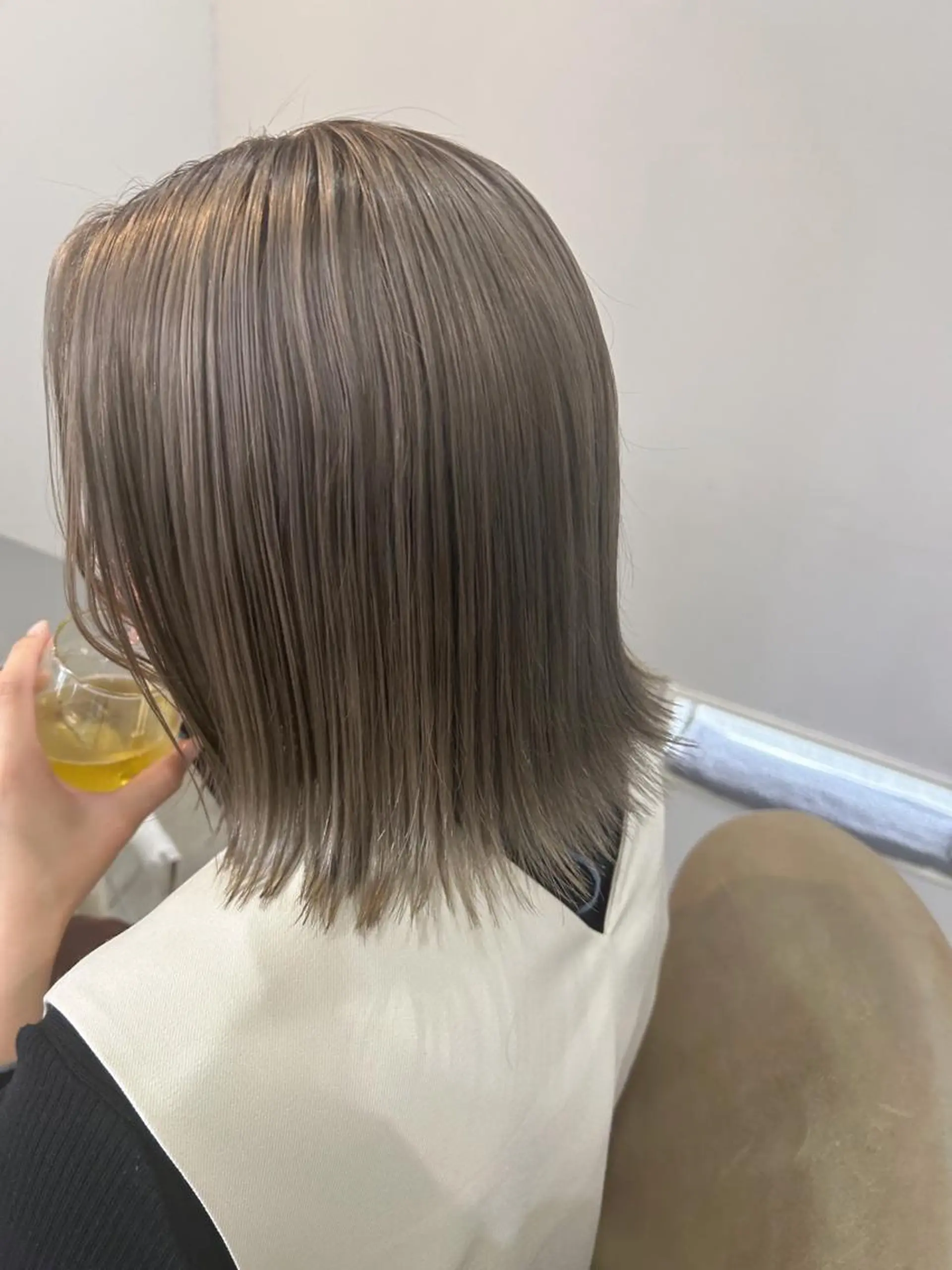 ミディアム PACE所属・ayumi ／透明感カラーのヘアスタイル