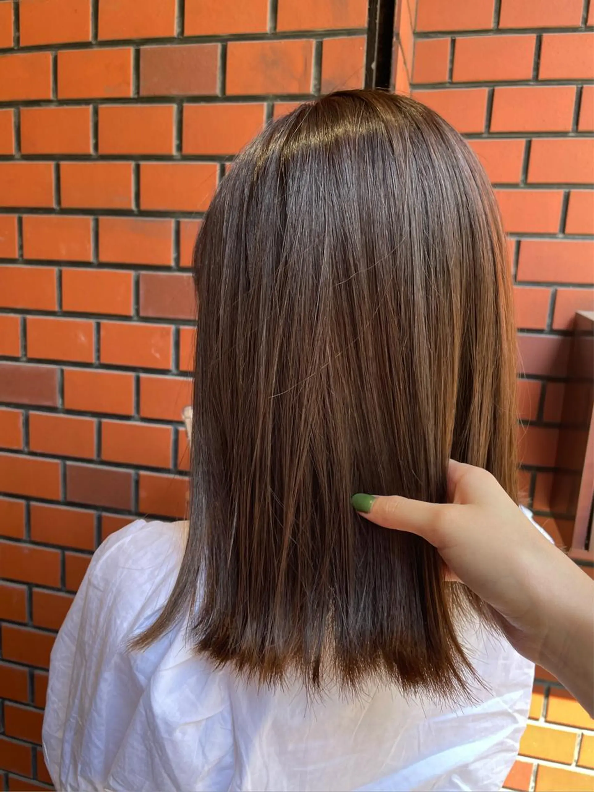 ミディアム カラー 片平 帆香のヘアスタイル