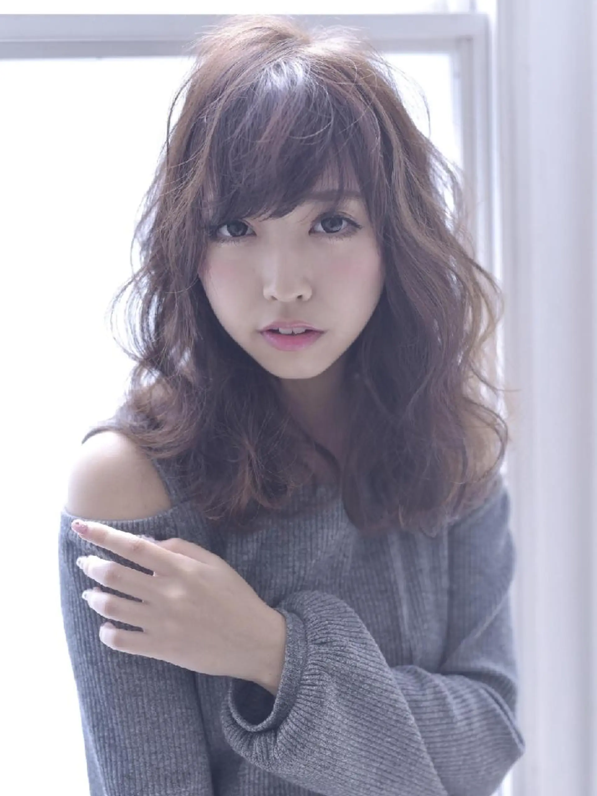 セミロング AVANCE. 広島本通店のヘアスタイル