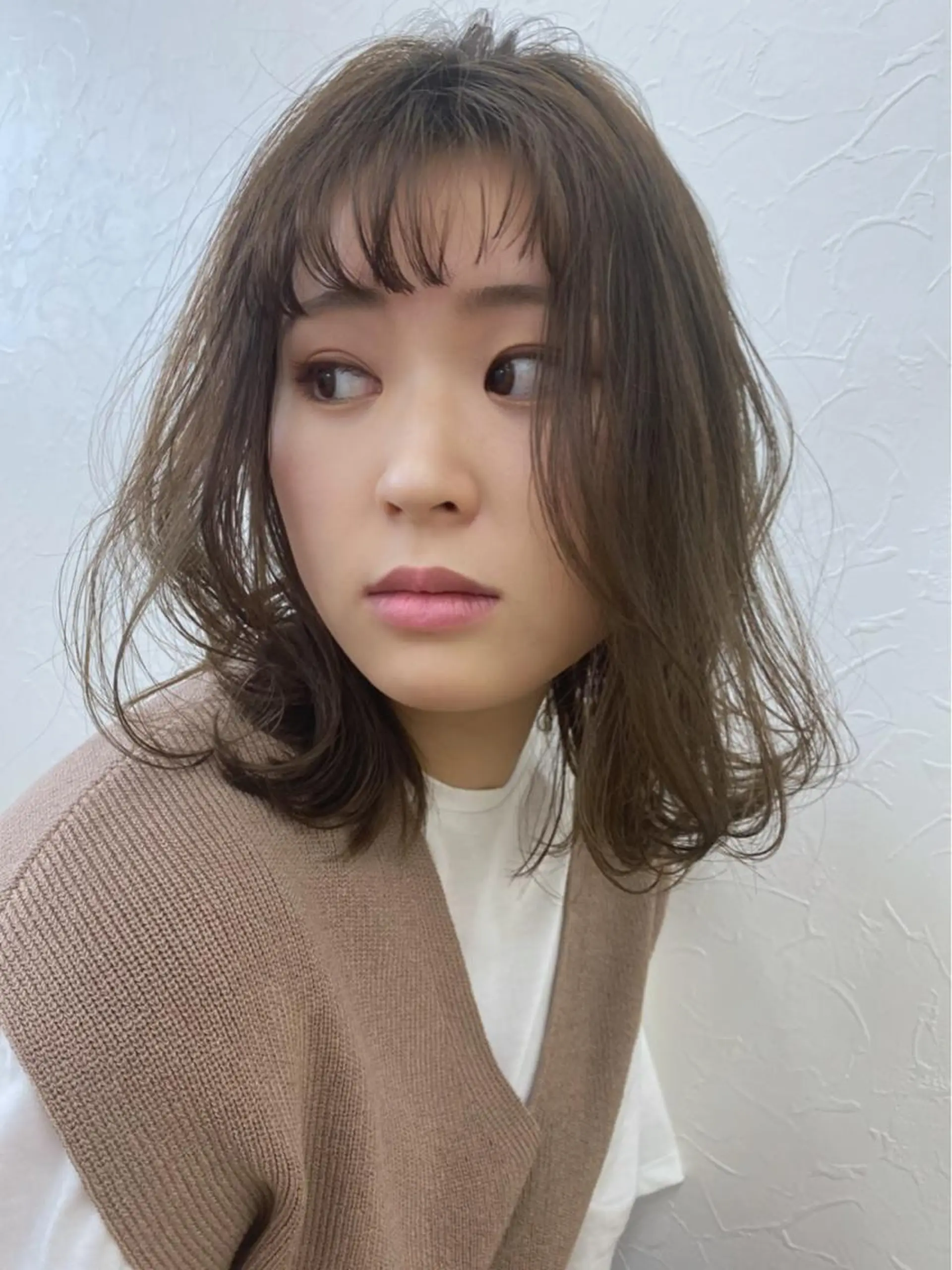 ミディアム 外ハネヘア カット ヘアカラー トリートメント 😺ヒアリング 重視😺小川のヘアスタイル