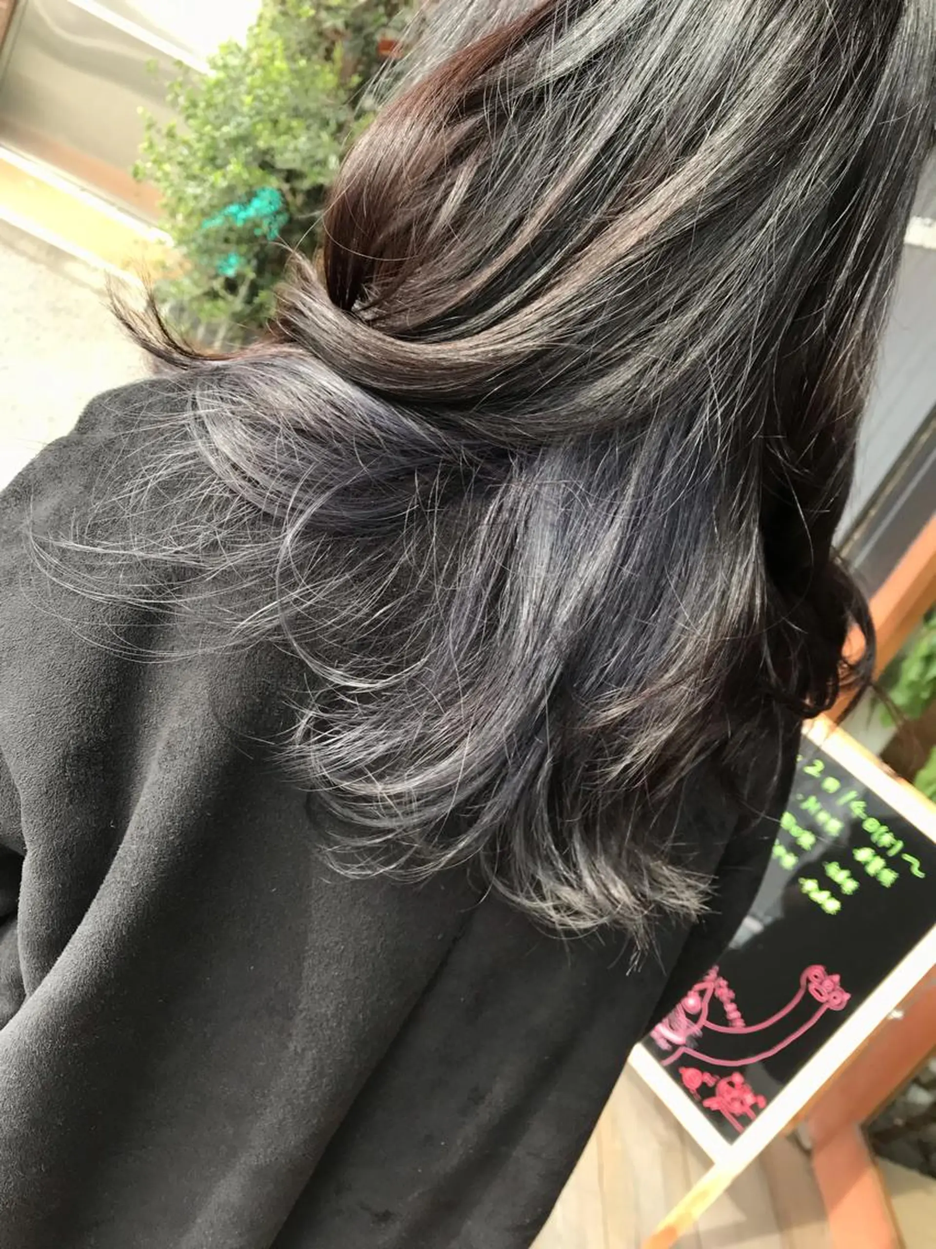 ロング カラー インナーカラー ラベンダーカラー ラベンダーグレー 学生 BRAS ナカガワのヘアスタイル