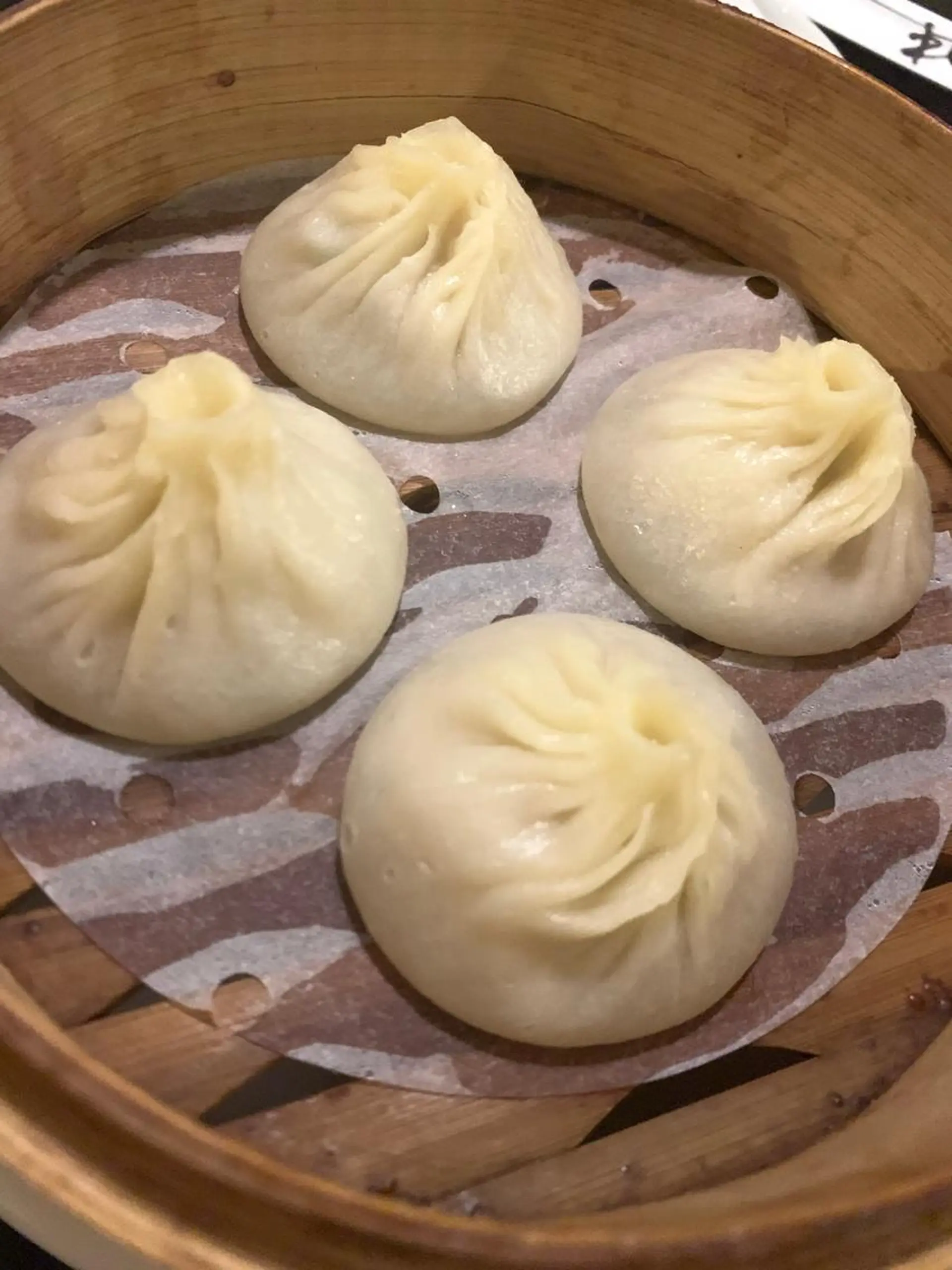 カラー パーマ eyesburg W/est所属・ショート 村上のヘアスタイル