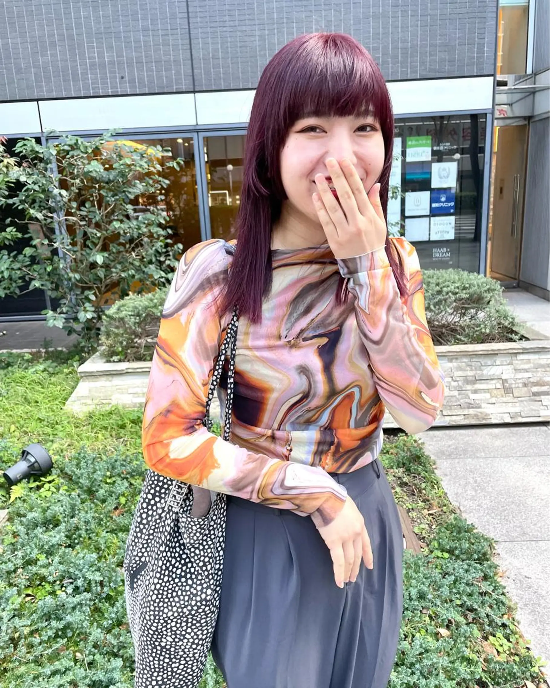 セミロング カラー パーマ ヘアアレンジ メンズ キッズ ネイル マツエク・マツパ アイブロウ グレージュ ラベンダーカラー カット ヘアカラー トリートメント tatsumi/ボブ ウルフ/レイヤーのヘアスタイル