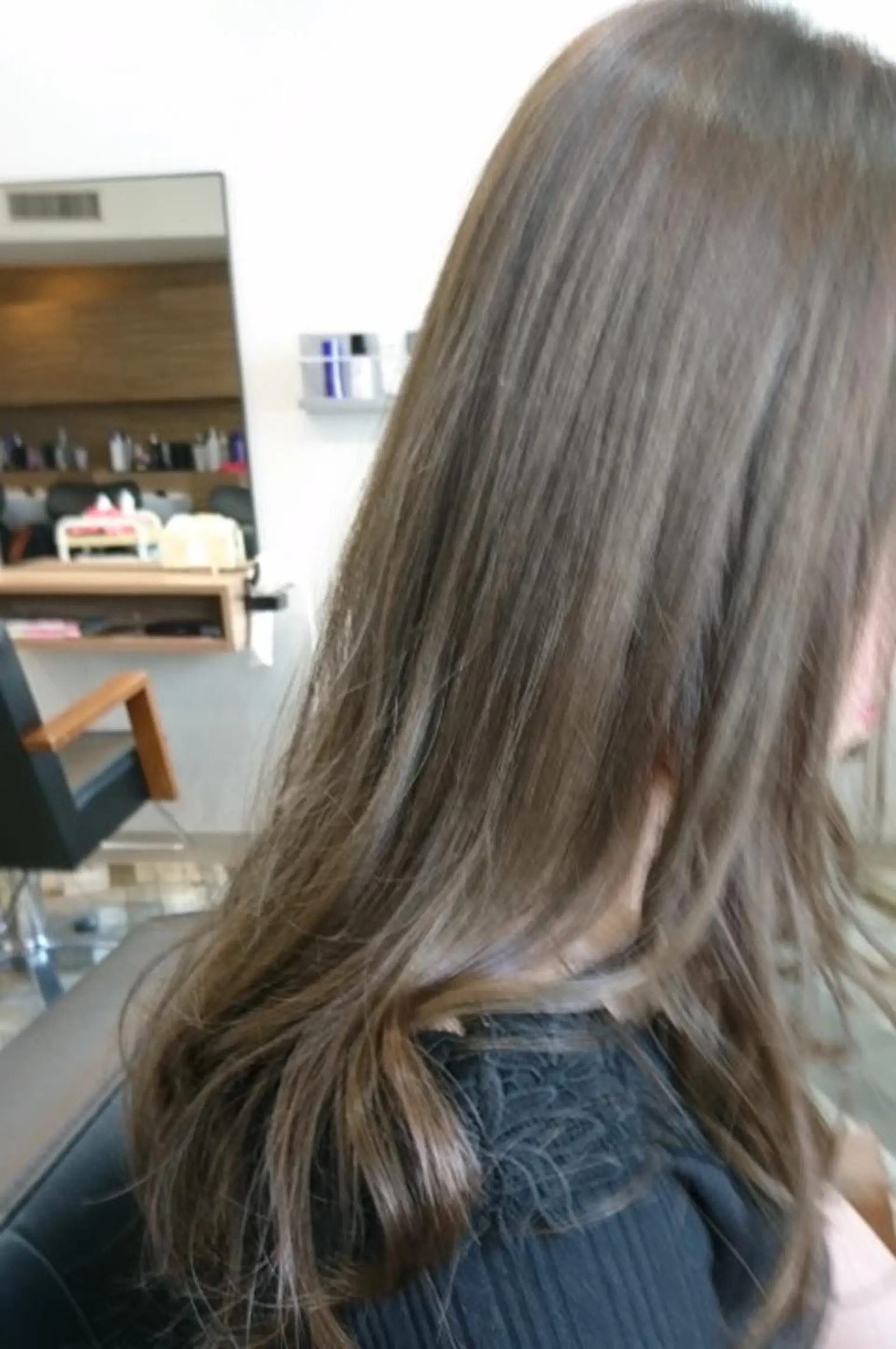 ロング レイヤーカット ローレイヤー カット ヘアカラー トリートメント 松浦 美和【miwa】のヘアスタイル