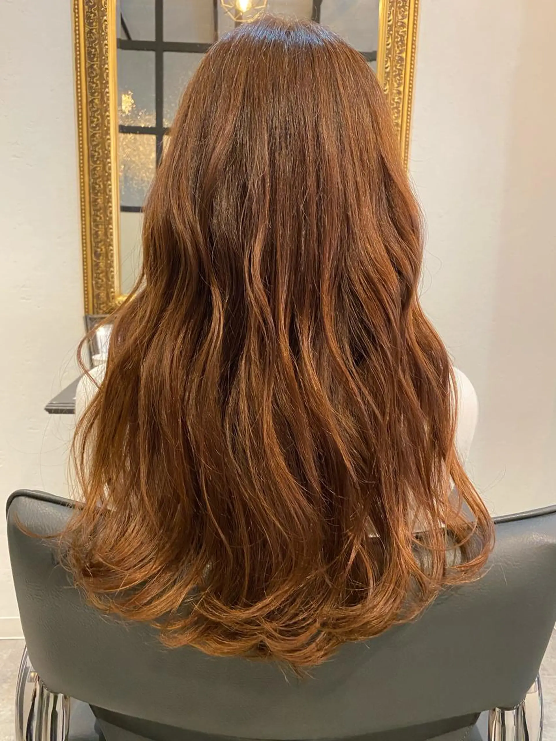 ロング カラー MIA　手嶋 良太のヘアスタイル