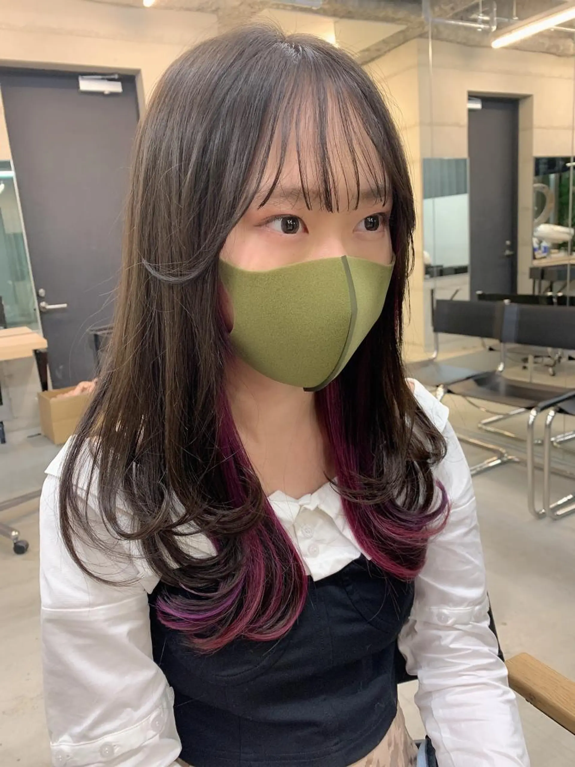 ミディアム カラー 透明感/オリーブ/ グレージュ/YUKAのヘアスタイル