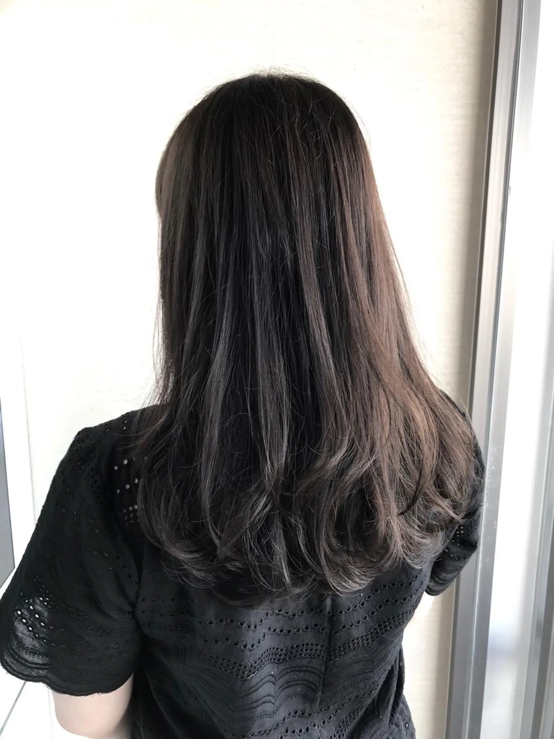 ロング カラー アッシュ 透明感カラー ダークアッシュ イルミナカラー エイジングケア特化 美容師✂️山崎竜二のヘアスタイル