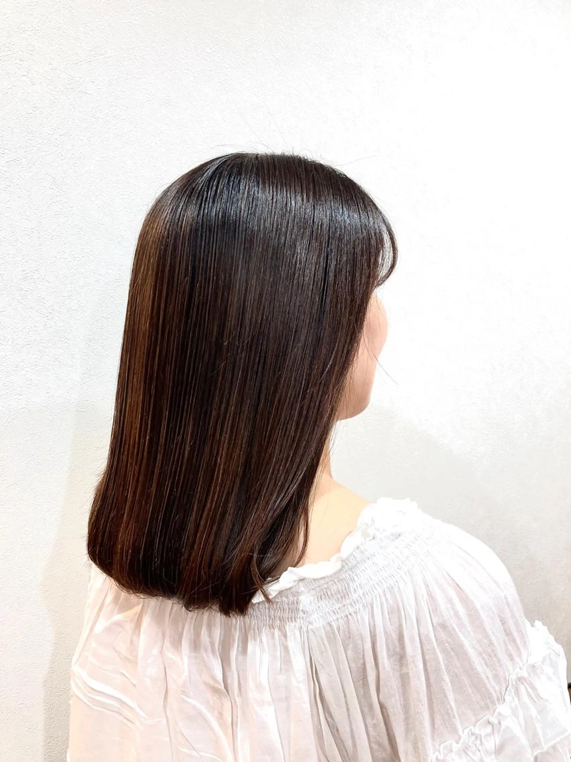 ミディアム カラー ヘアカラー トリートメント Annon プライベートサロンのヘアスタイル