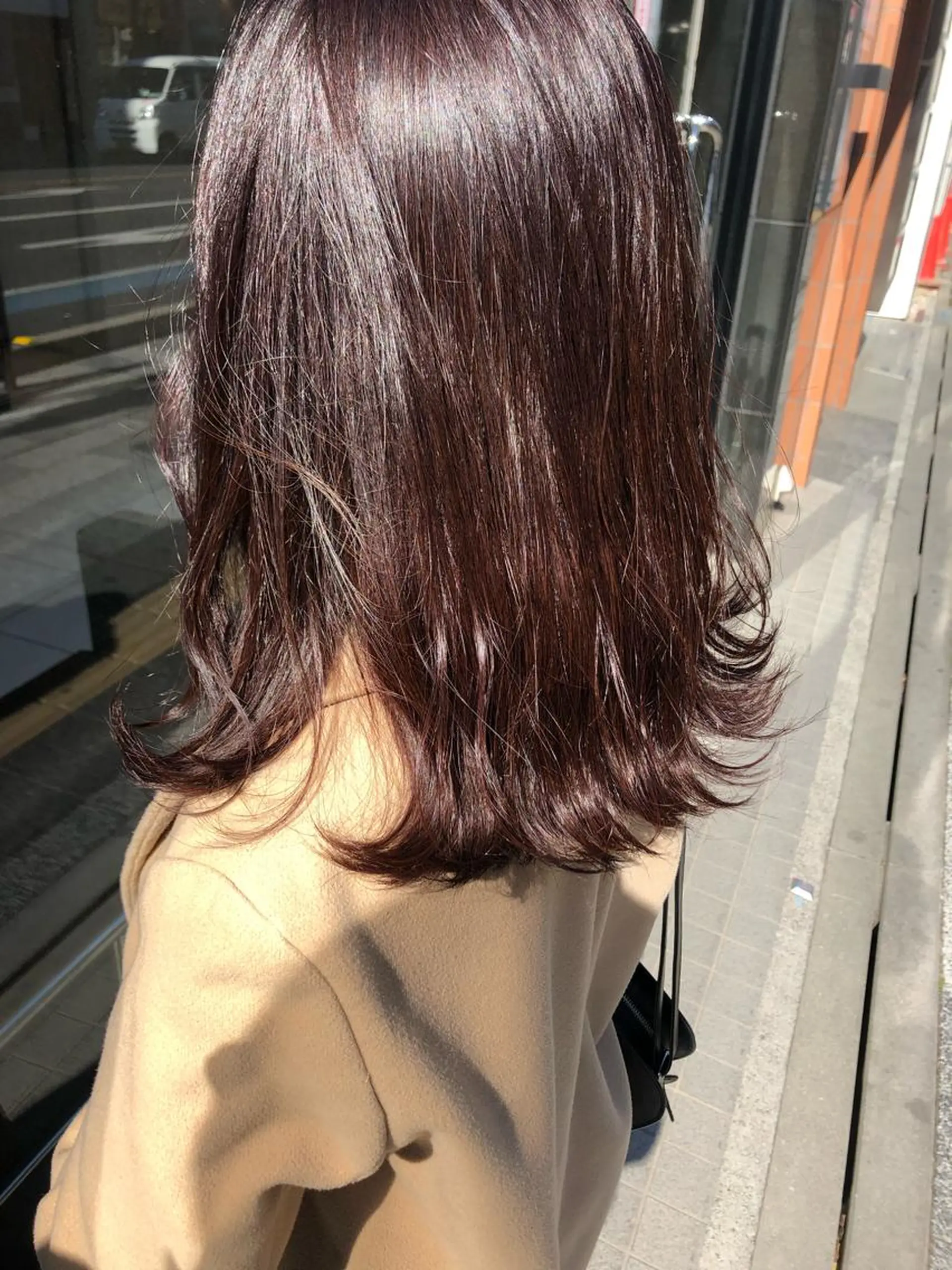 セミロング カラー GLROW haruhiのヘアスタイル