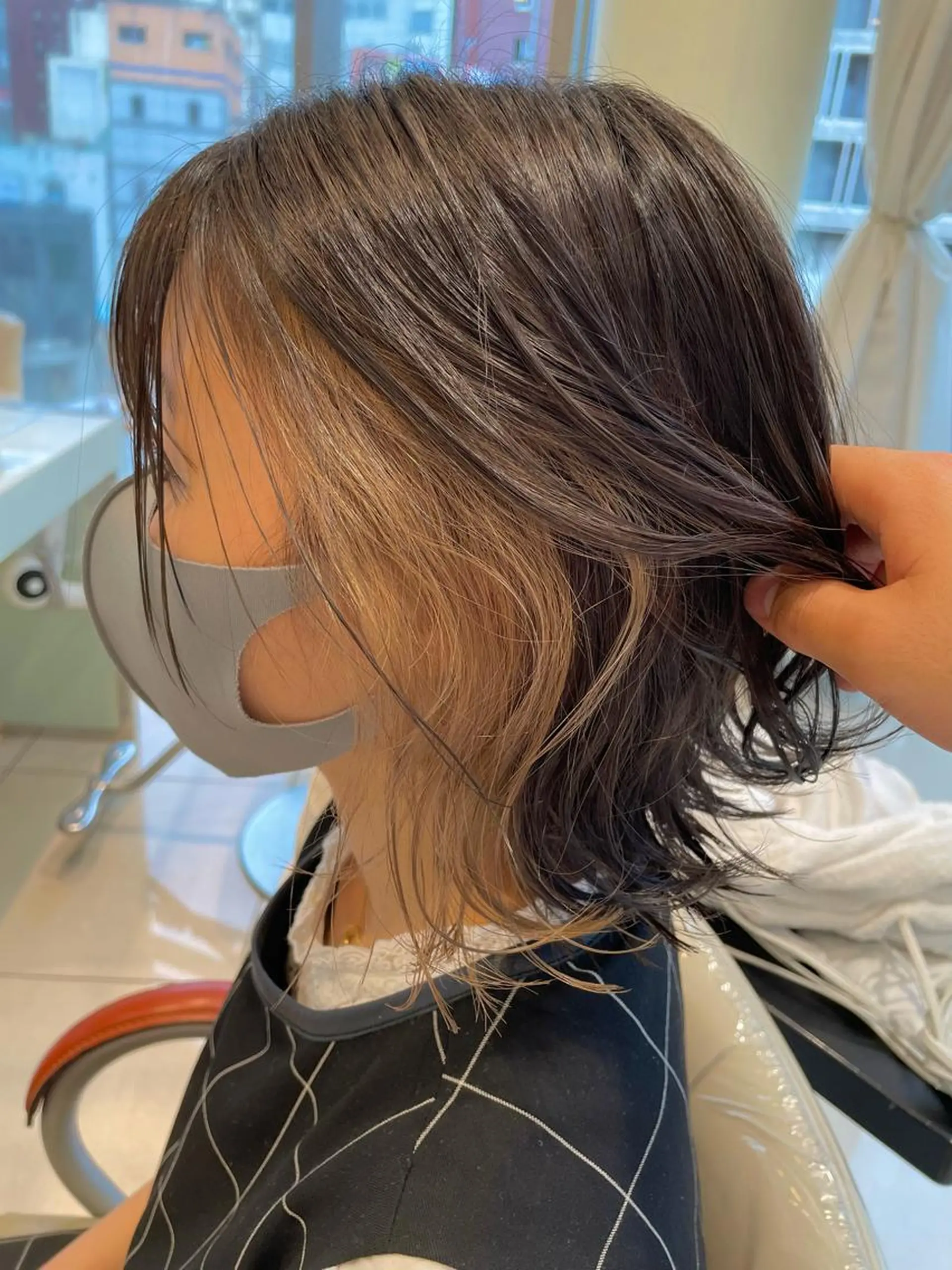 ミディアム ブリーチカラー特化 碇　英朗のヘアスタイル