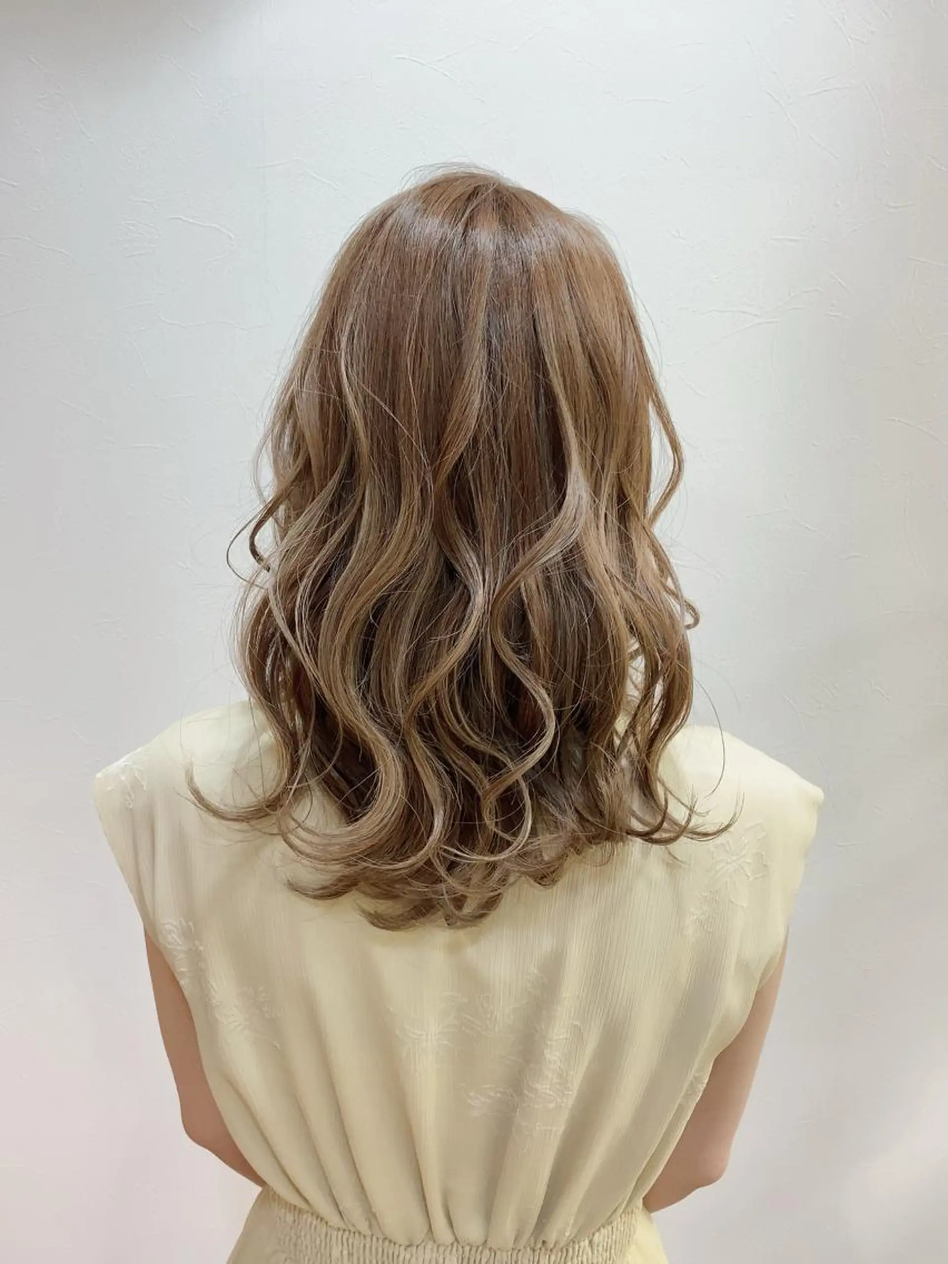 セミロング カラー ノーブル美容室イオン高橋店所属・鈴木 純子のヘアスタイル