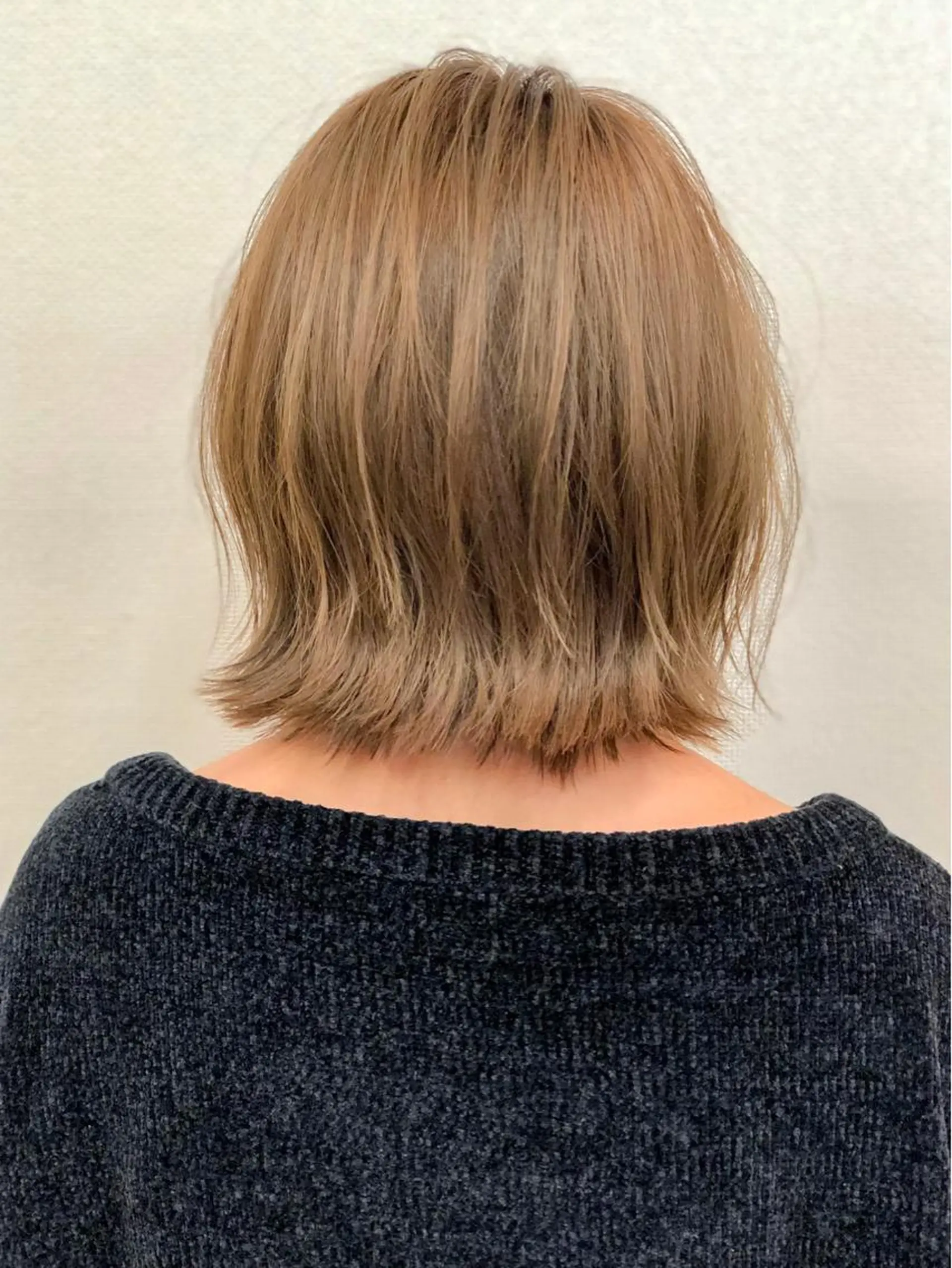 ショート ボブ 外ハネヘア カセヤ リョウのヘアスタイル