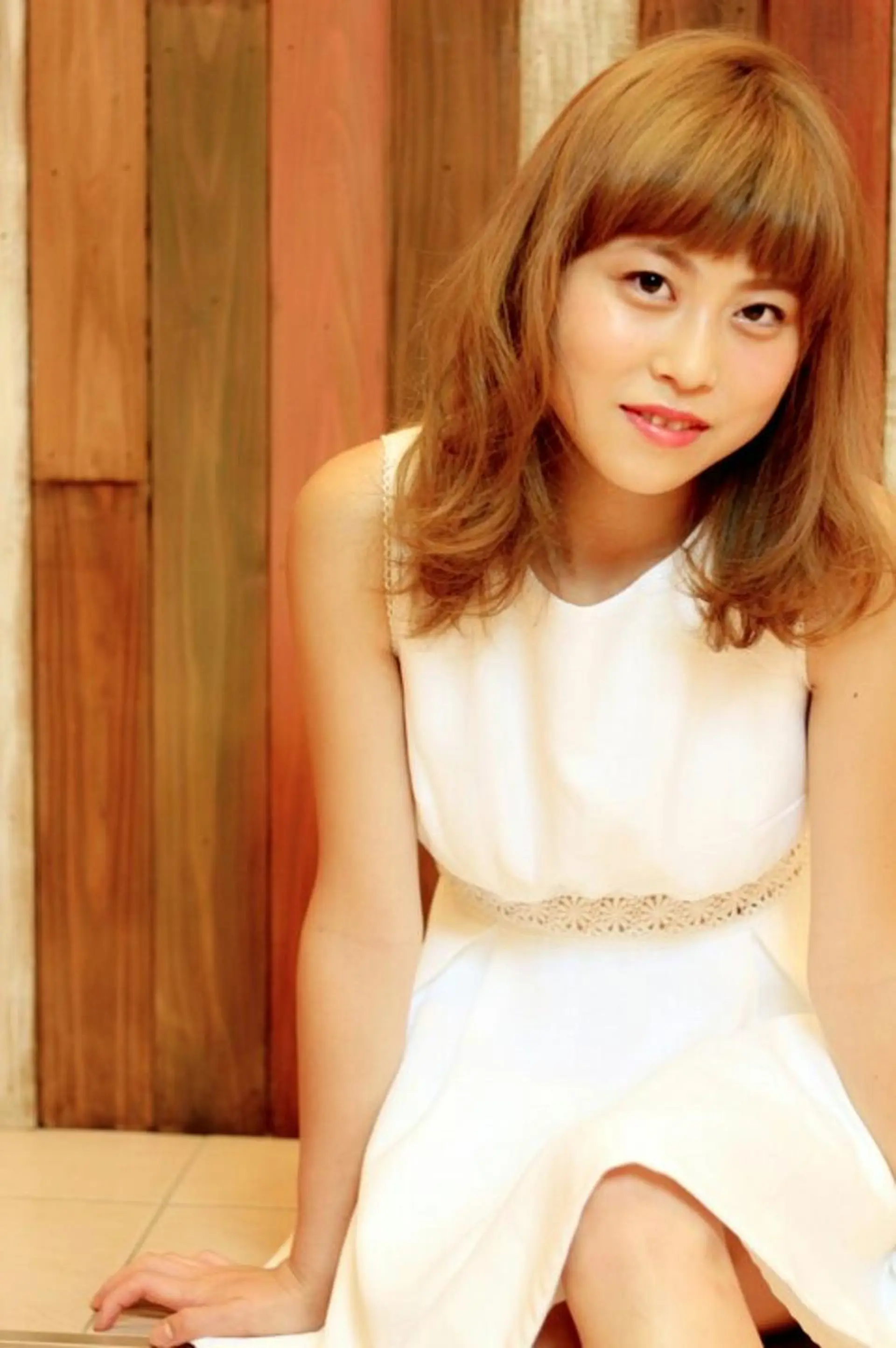 セミロング ミディアム ロング カラー パーマ ベージュカラー ミルキーベージュ スタイル 相模大野のヘアスタイル