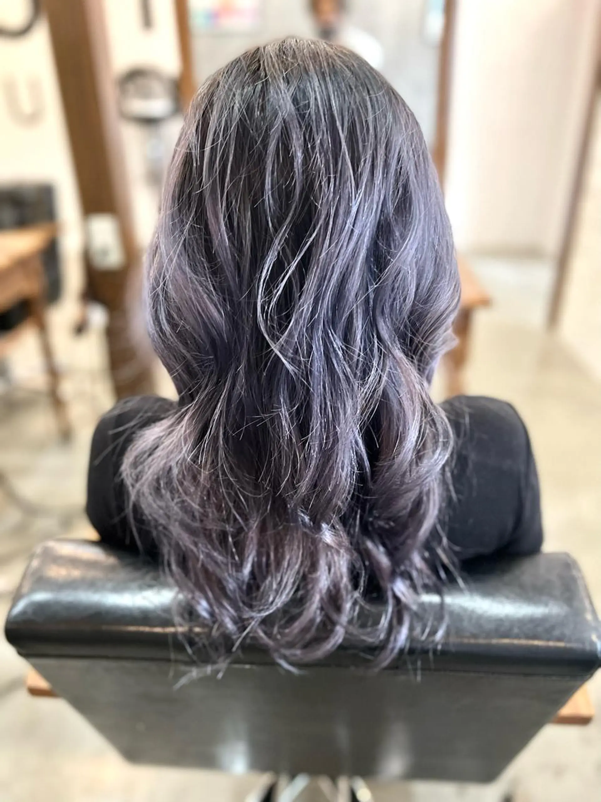 セミロング カラー バレイヤージュ ダブルカラー グレージュ ハイライトカラー ラベンダーカラー ヘアカラー Style Tのヘアスタイル