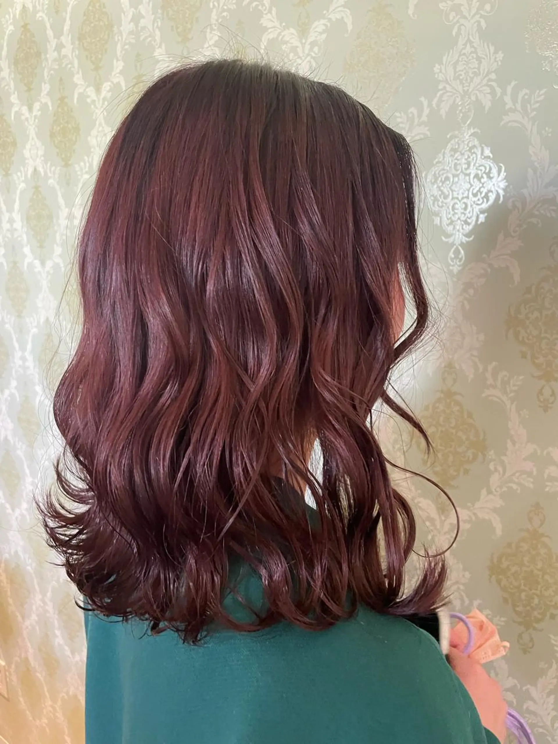 ミディアム EARTH中島 秋桜久のヘアスタイル