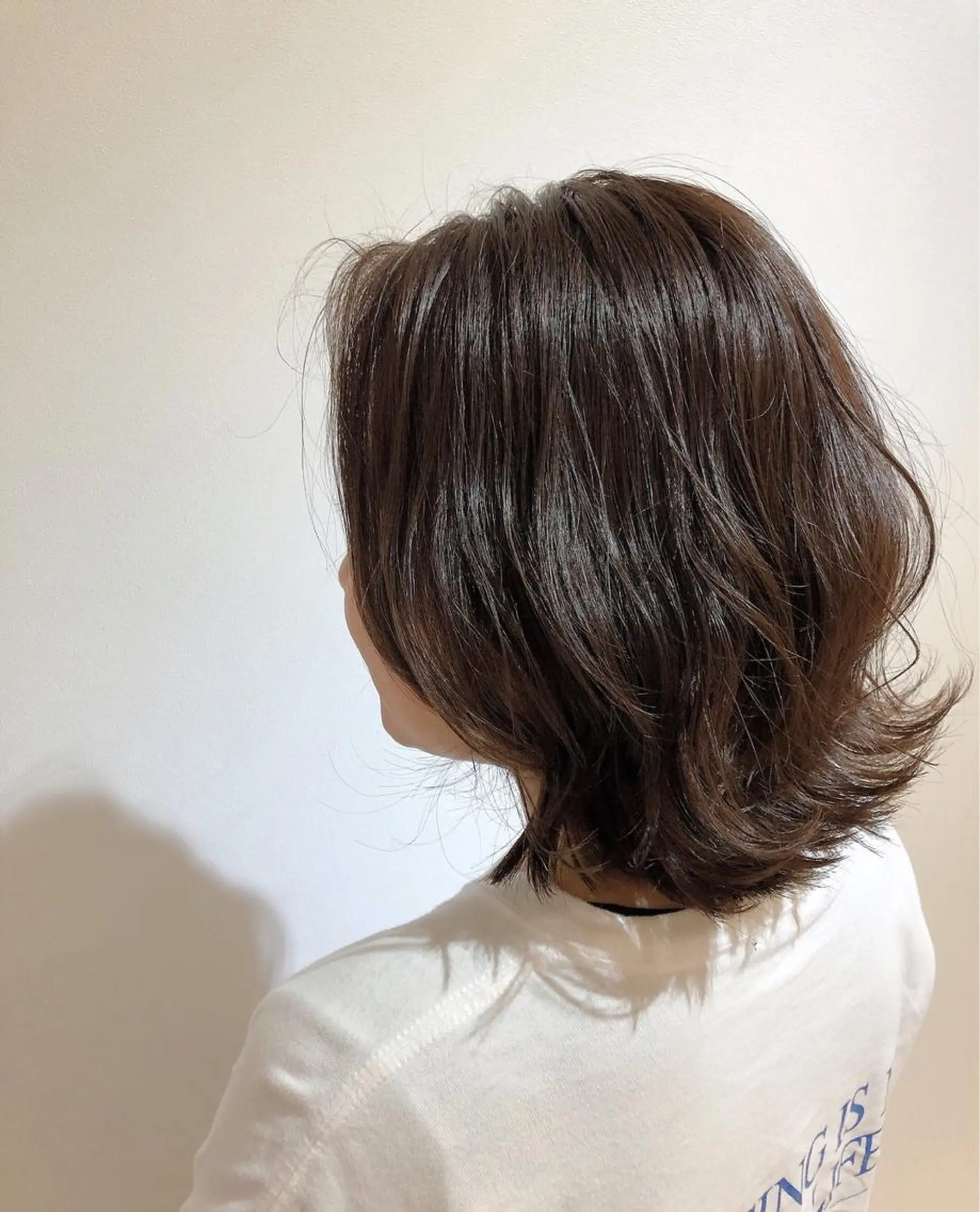 ミディアム カラー ボブレイヤー ボブ レイヤーカット 外ハネヘア 過去一の柔髪ヘア 🌿IVYjoureのヘアスタイル